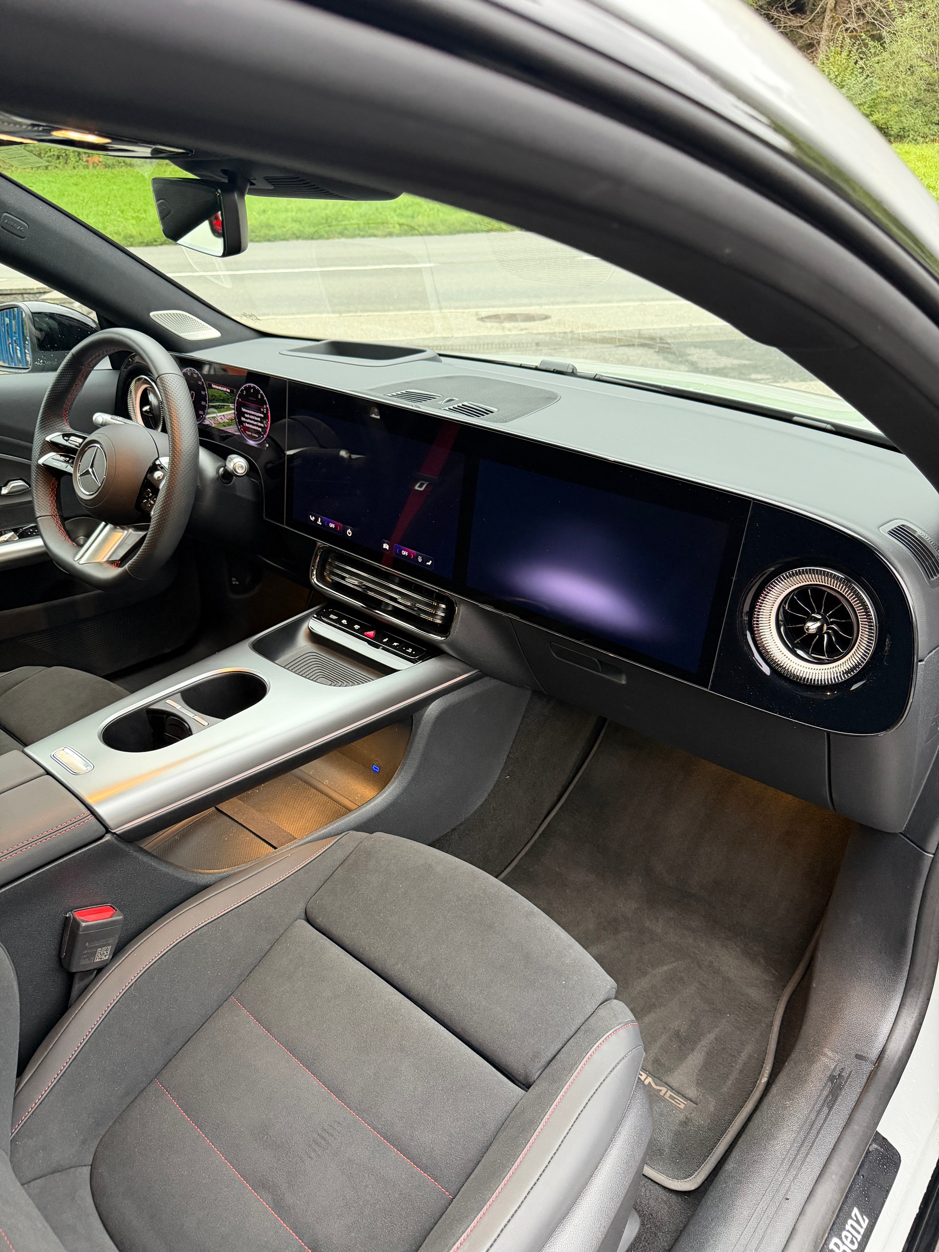 MERCEDES-BENZ CLA 220 8G-DCT 4Matic AMG Line-image-9