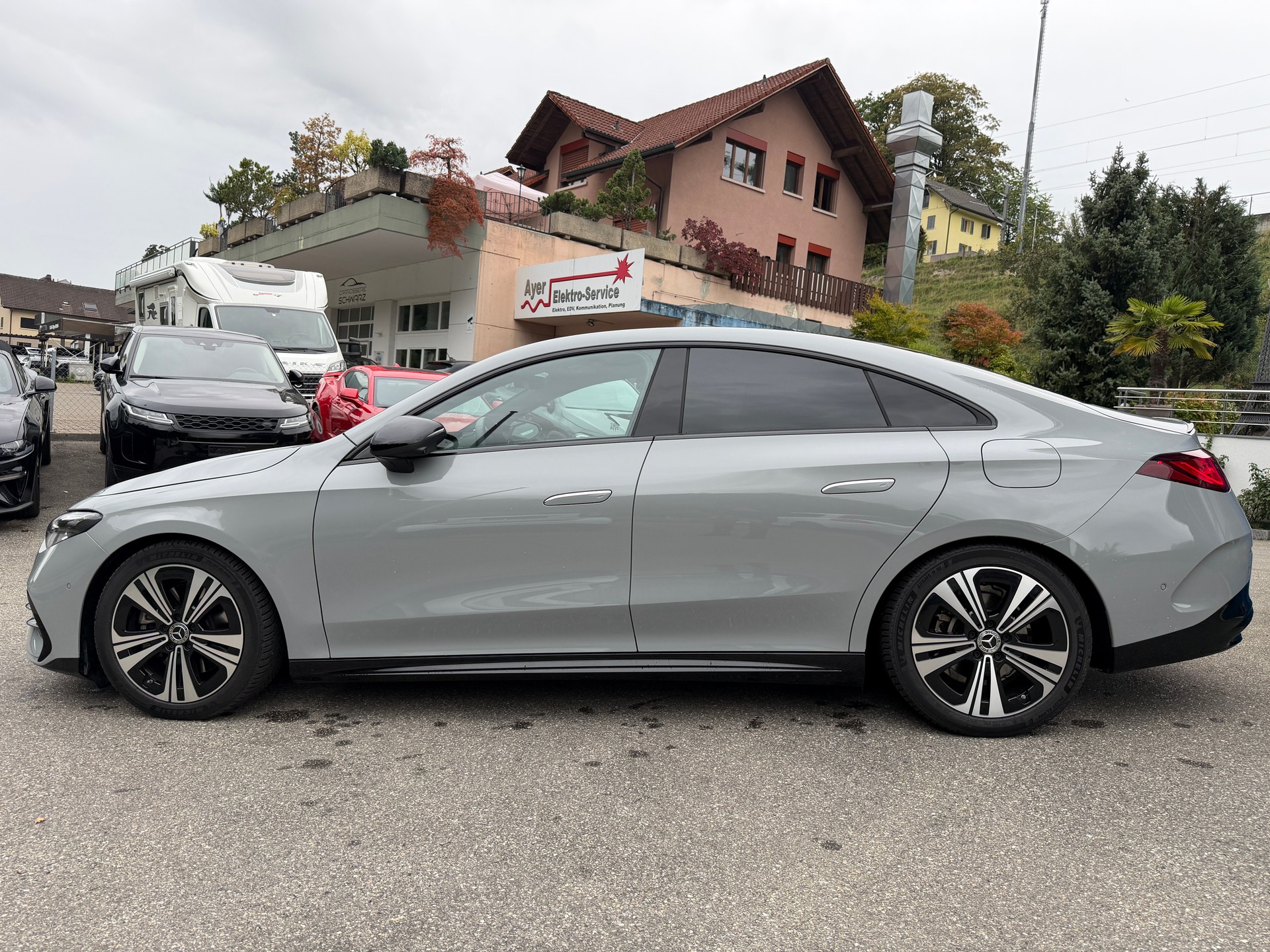 MERCEDES-BENZ CLA 220 8G-DCT 4Matic AMG Line-image-5
