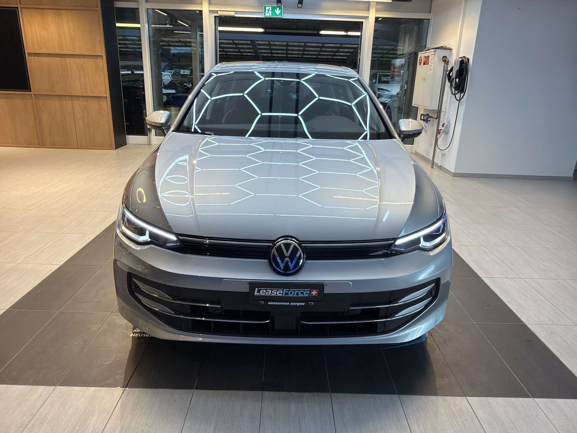 VW Golf 2.0 TDi Style DSG-Automat-image-10