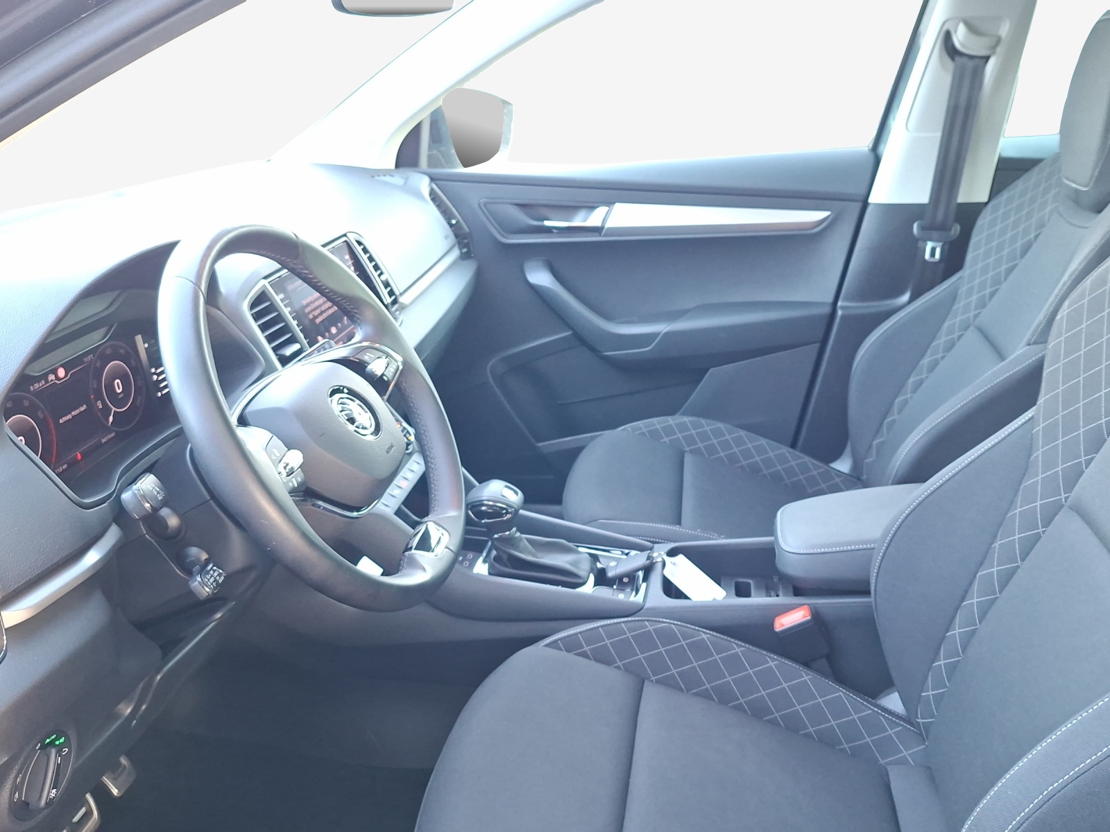 SKODA Karoq 1.5 TSI ACT Ambition DSG-image-7