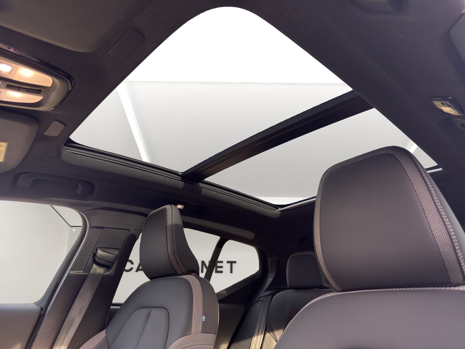 VOLVO XC40 P8 Twin Ultimate AWD-image-10