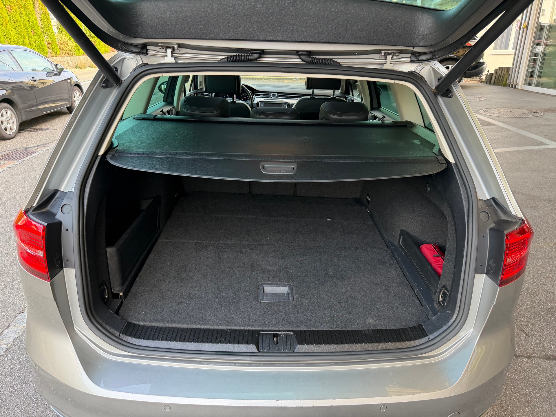 VW Passat Variant 2.0 TSI BMT Highline 4Motion DSG-image-14
