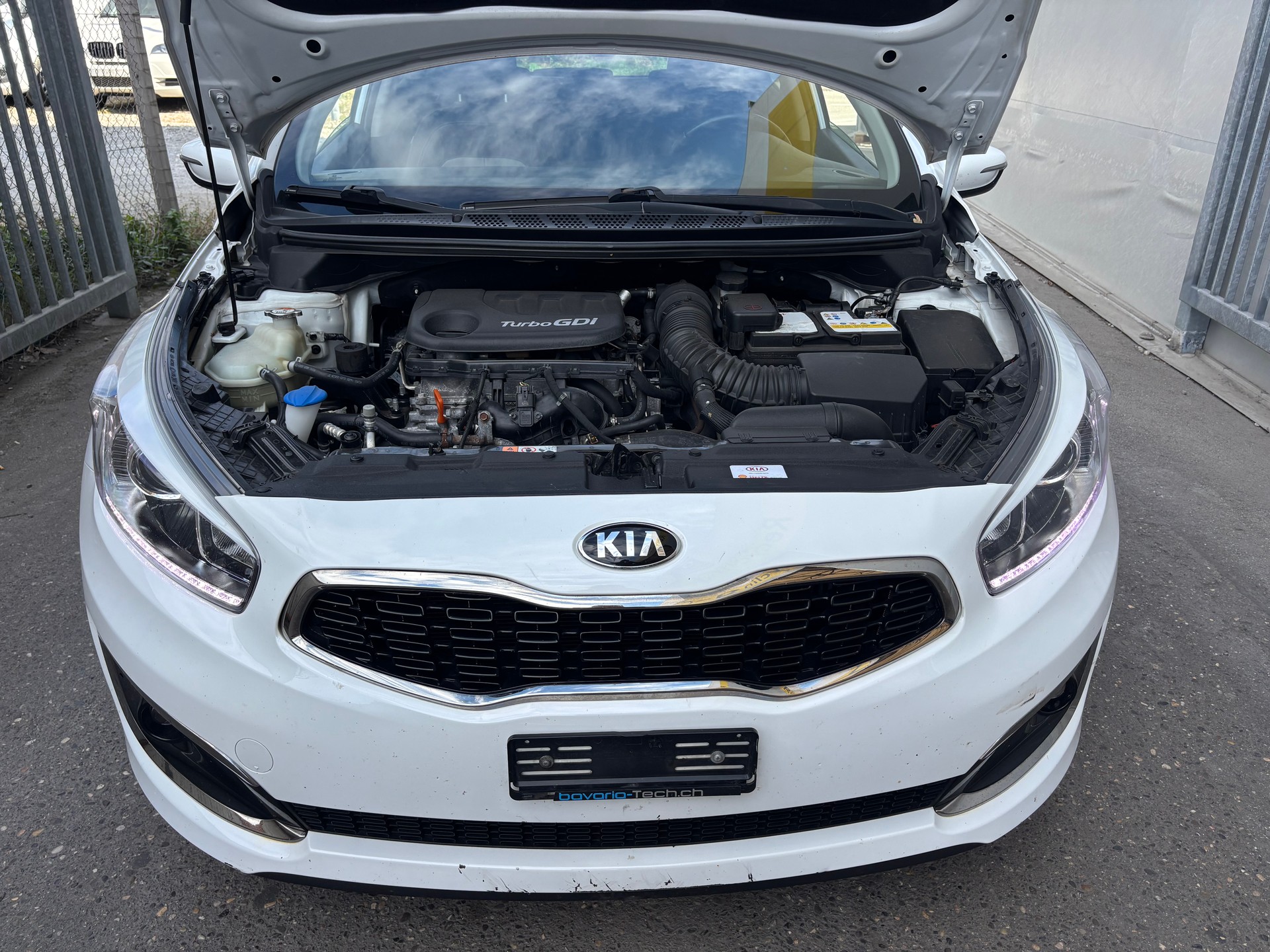 KIA Cee'd 1.0 T-GDi Style-image-13