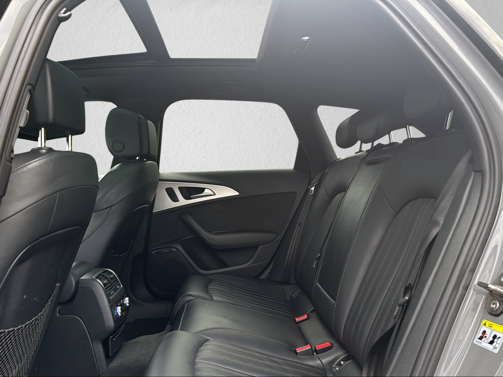 AUDI A6 Avant 3.0 TDI V6 quattro S-tronic-image-11