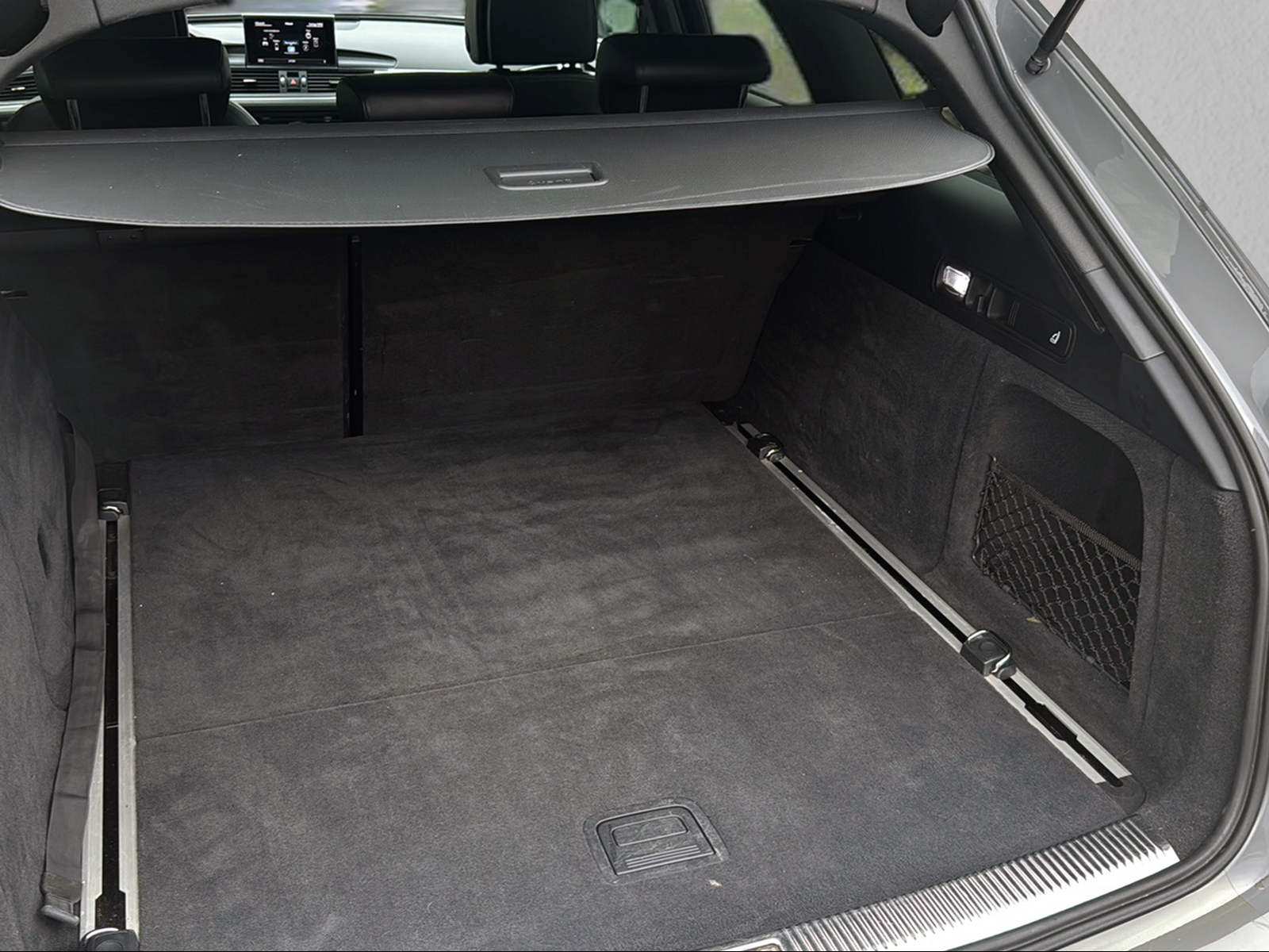 AUDI A6 Avant 3.0 TDI V6 quattro S-tronic-image-12