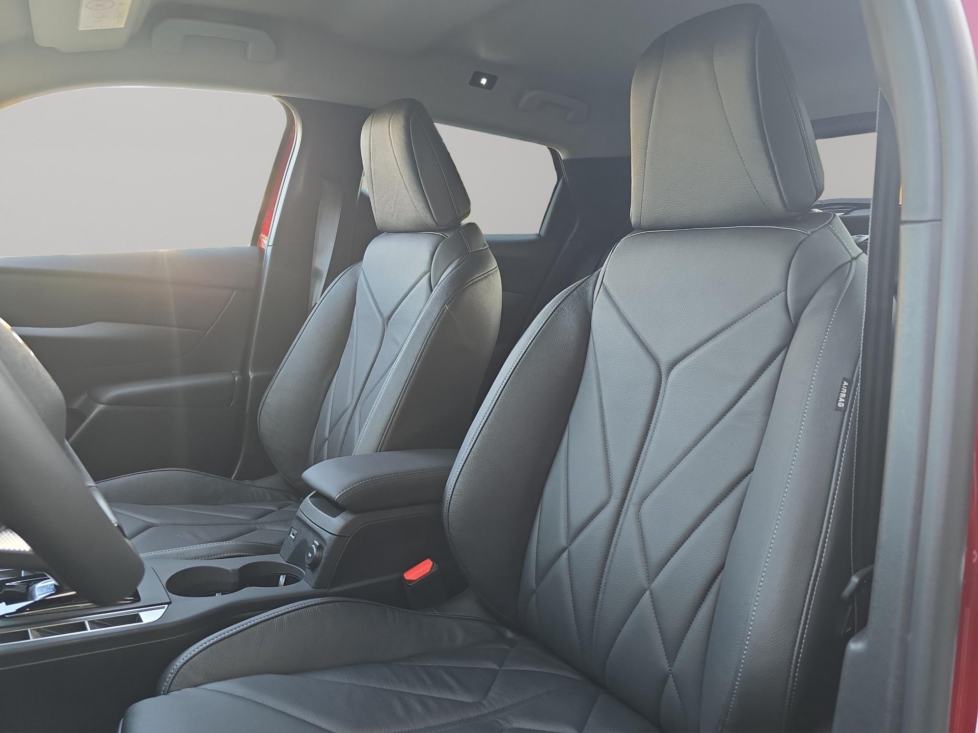 DS AUTOMOBILES 3 1.2 Hybrid Diva-showroom-element-3