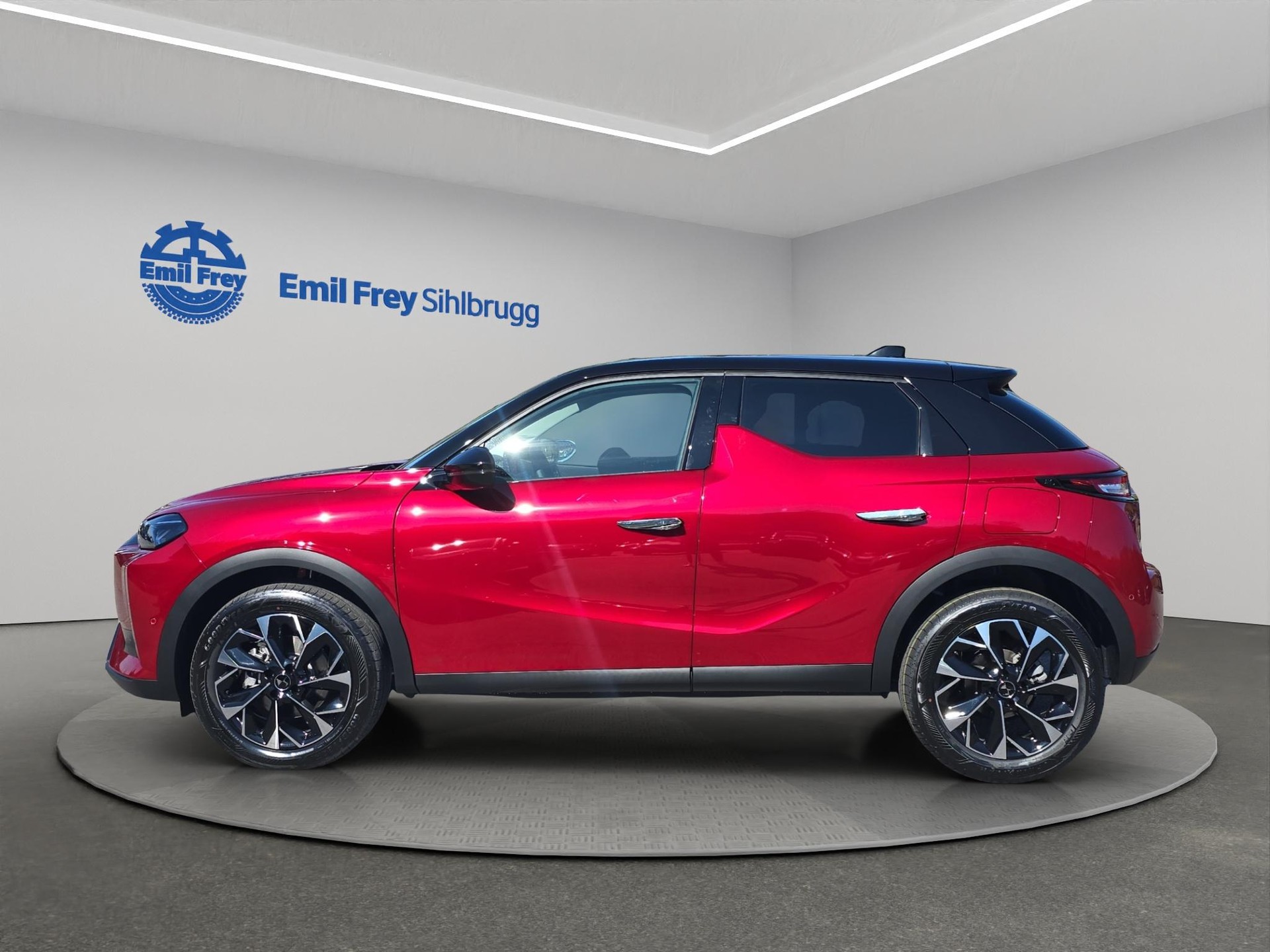 DS AUTOMOBILES 3 1.2 Hybrid Diva-showroom-element-1