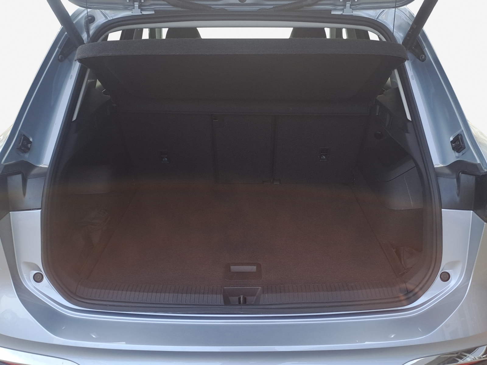 VW Tiguan 2.0 TSI DSG Elegance 4Motion-image-12