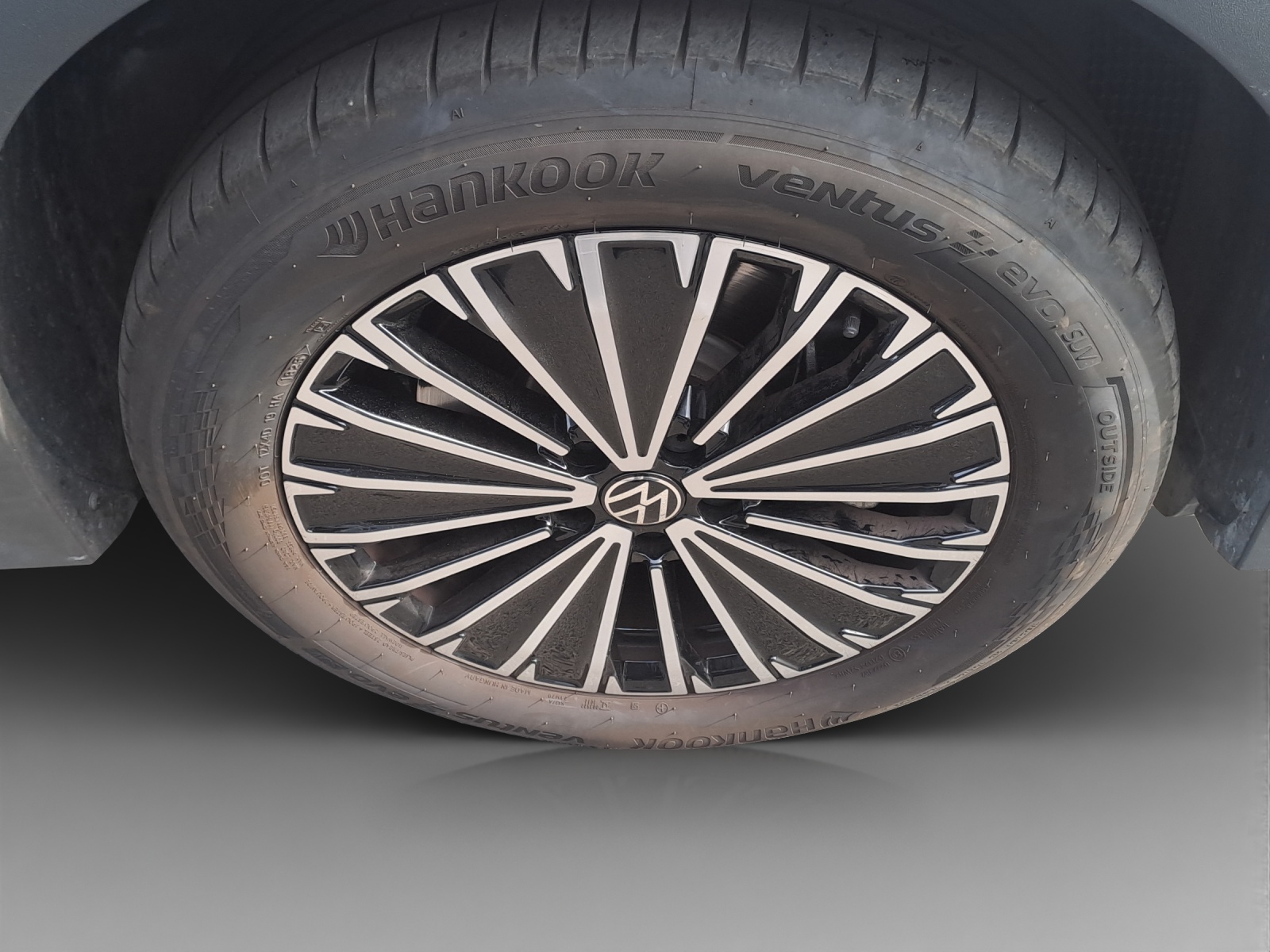 VW Tiguan 2.0 TSI DSG Elegance 4Motion-image-14