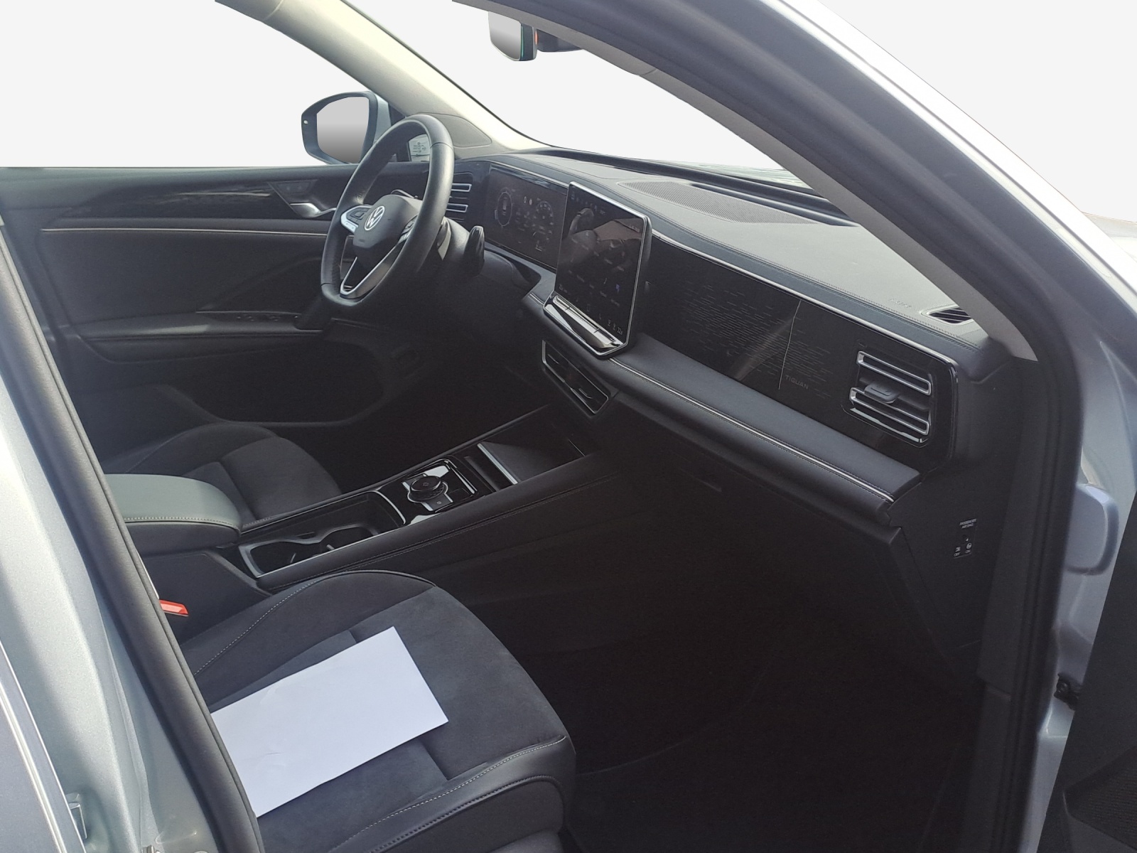 VW Tiguan 2.0 TSI DSG Elegance 4Motion-image-13
