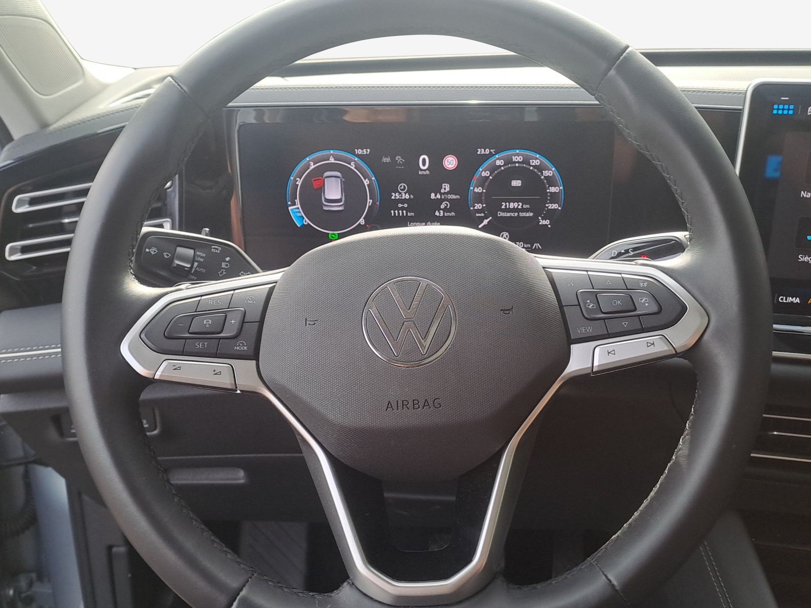 VW Tiguan 2.0 TSI DSG Elegance 4Motion-image-9
