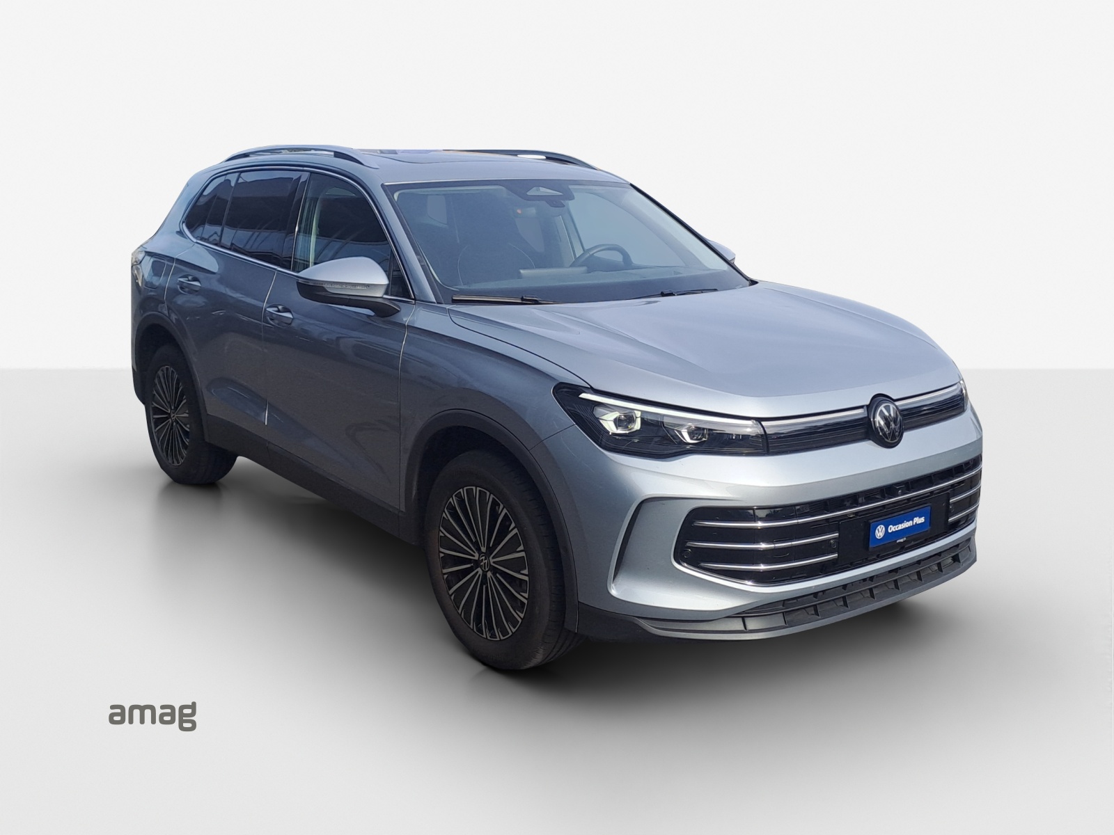 VW Tiguan 2.0 TSI DSG Elegance 4Motion-image-5