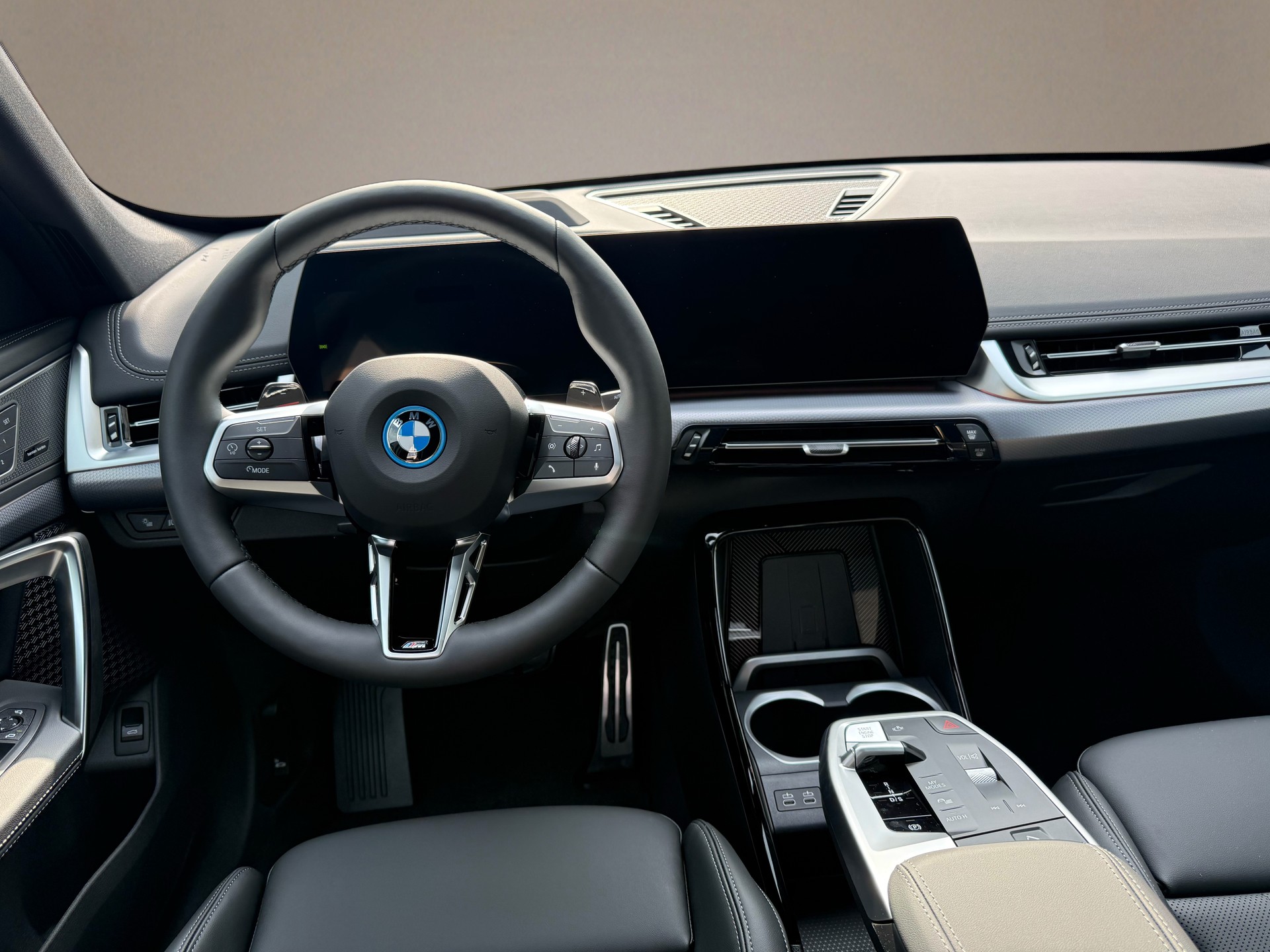 BMW X1 xDrive 30e M Sport-image-12
