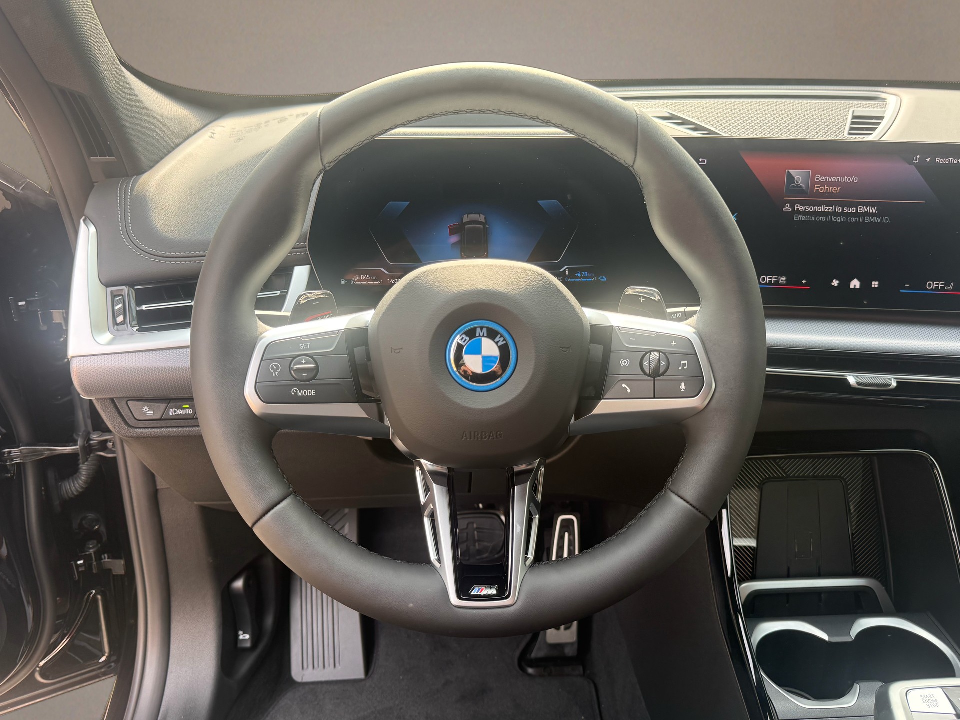BMW X1 xDrive 30e M Sport-image-13