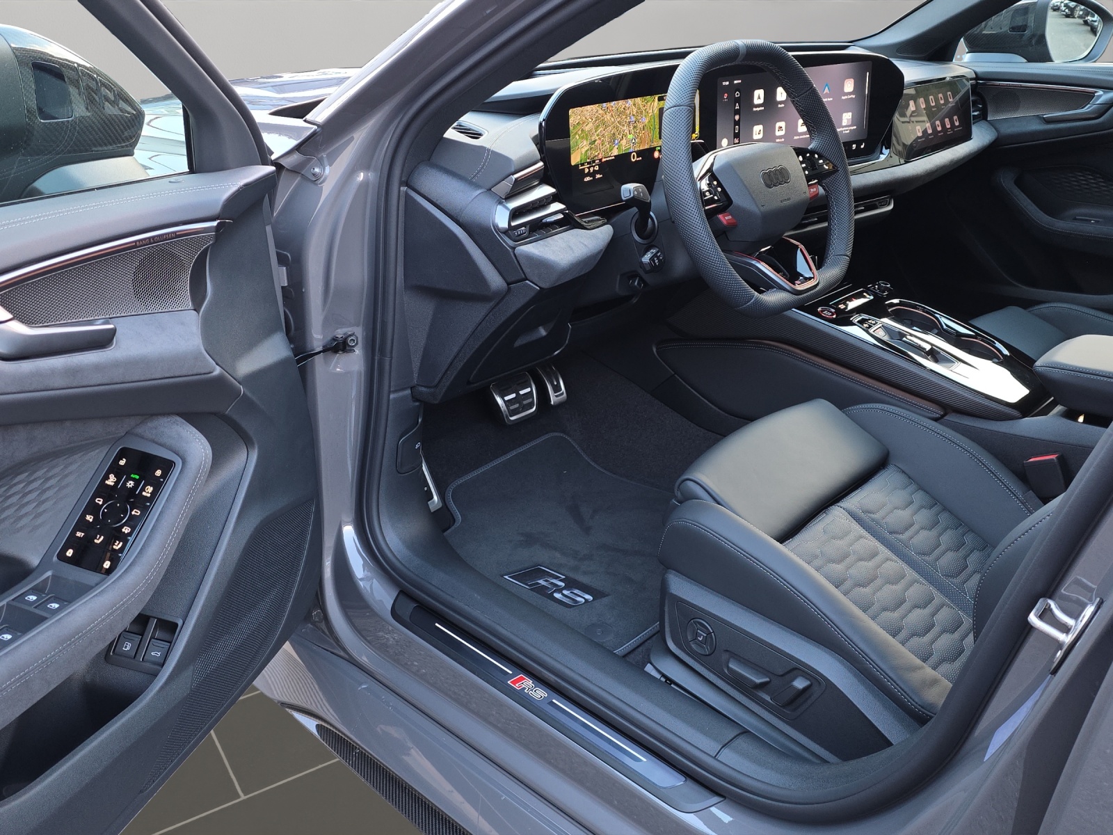 AUDI RS 5 Avant TFSI 470 kW Tiptronic quattro-image-9