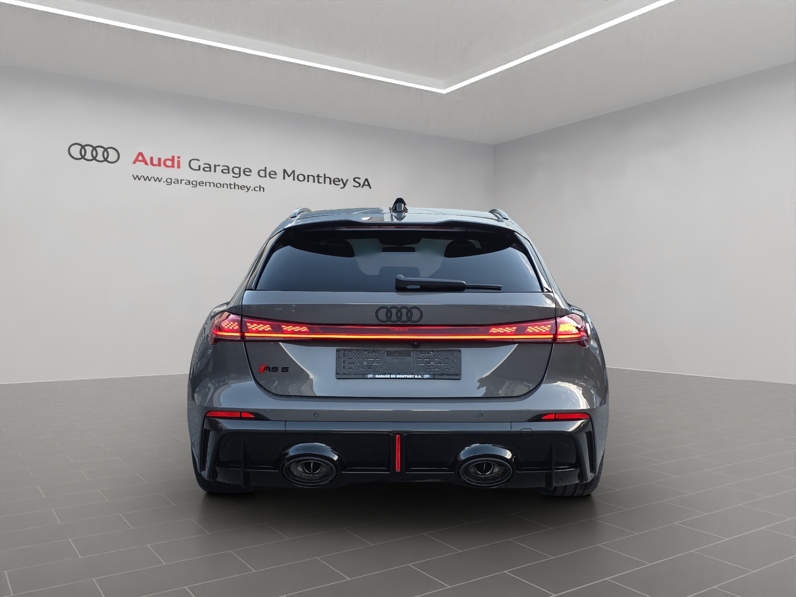 AUDI RS 5 Avant TFSI 470 kW Tiptronic quattro-image-4