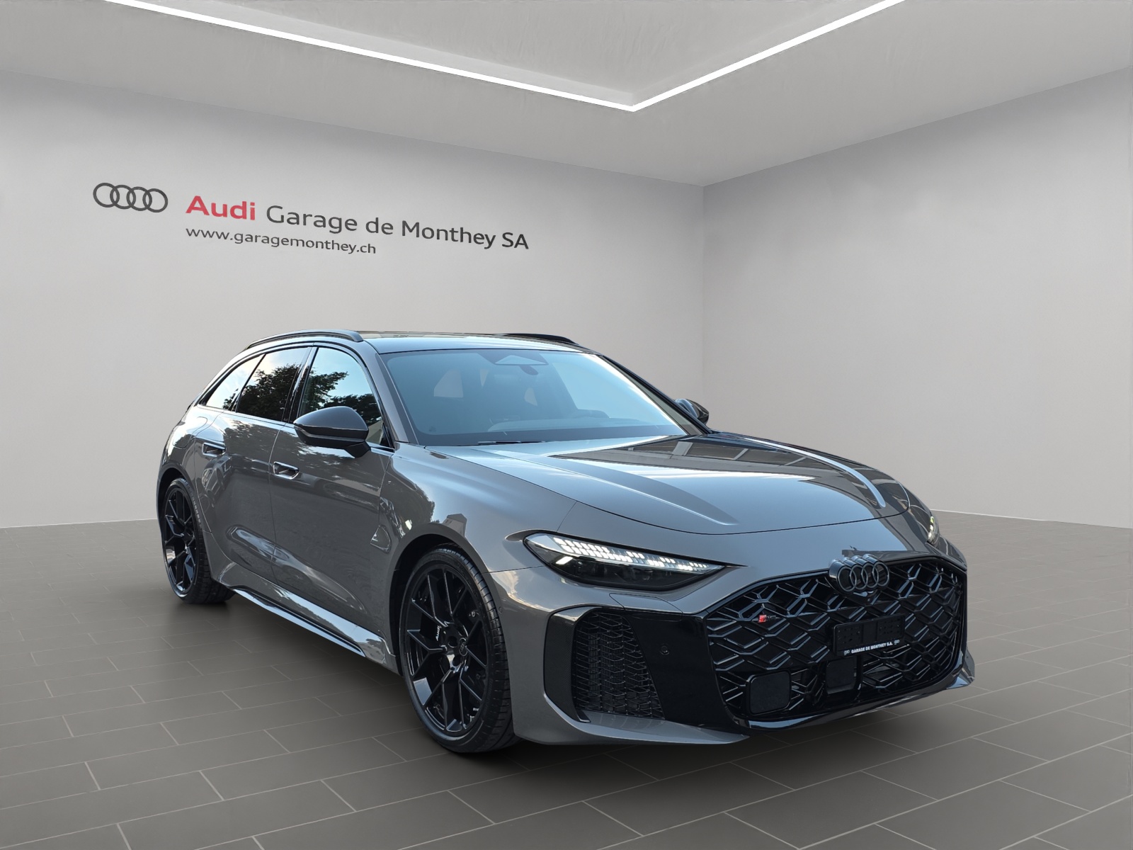 AUDI RS 5 Avant TFSI 470 kW Tiptronic quattro-image-2