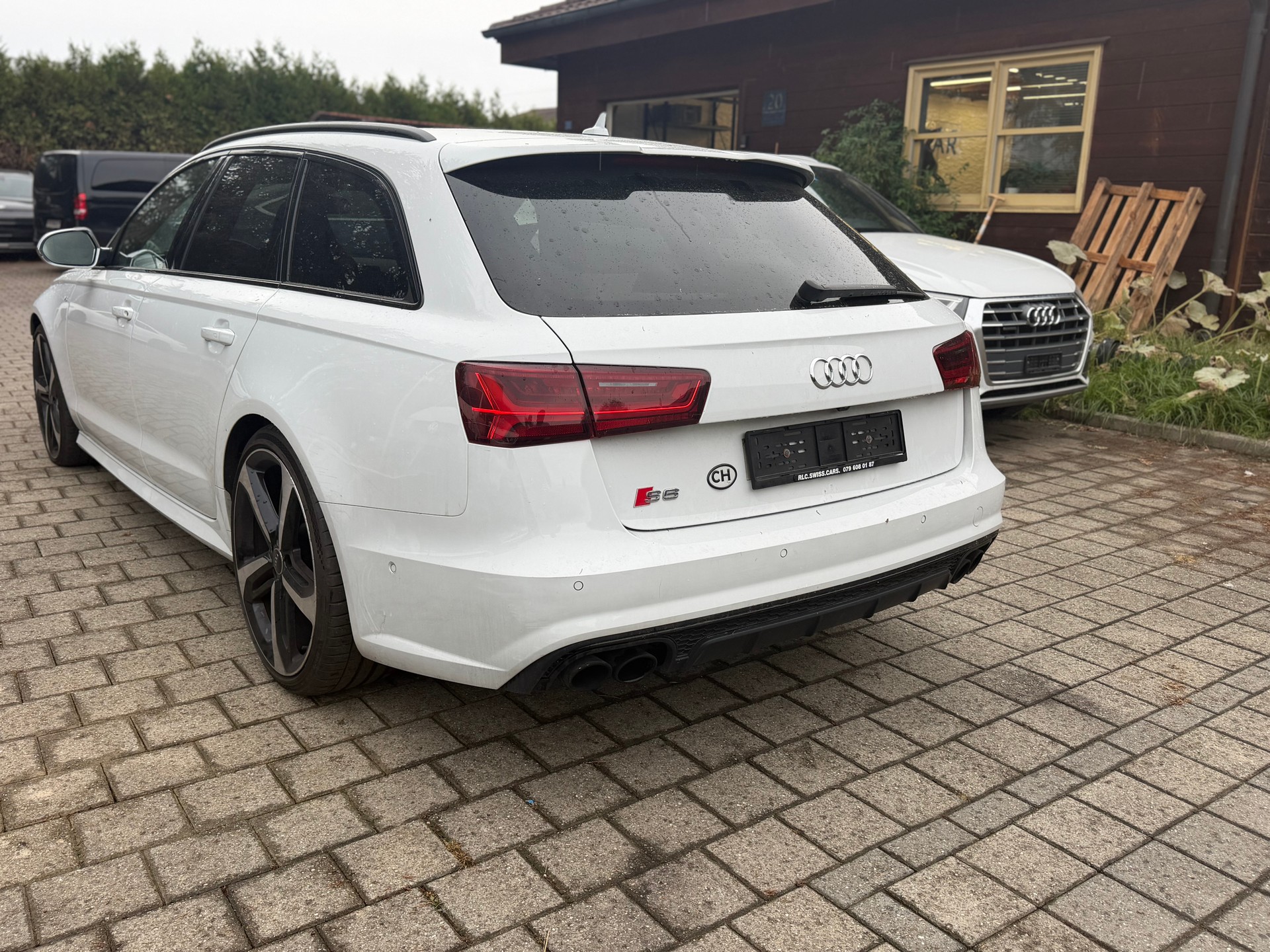 AUDI S6 Avant 4.0 TFSI V8 quattro S-tronic-image-6