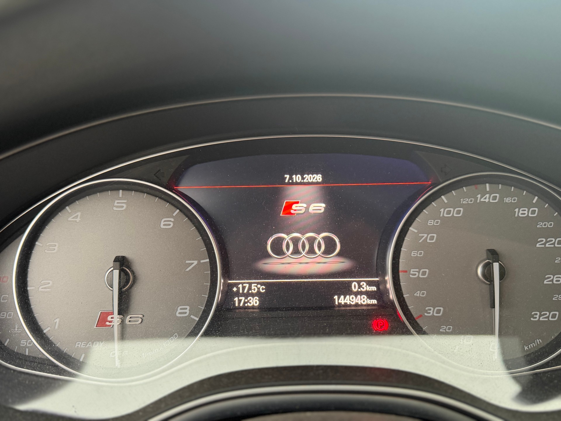 AUDI S6 Avant 4.0 TFSI V8 quattro S-tronic-image-12