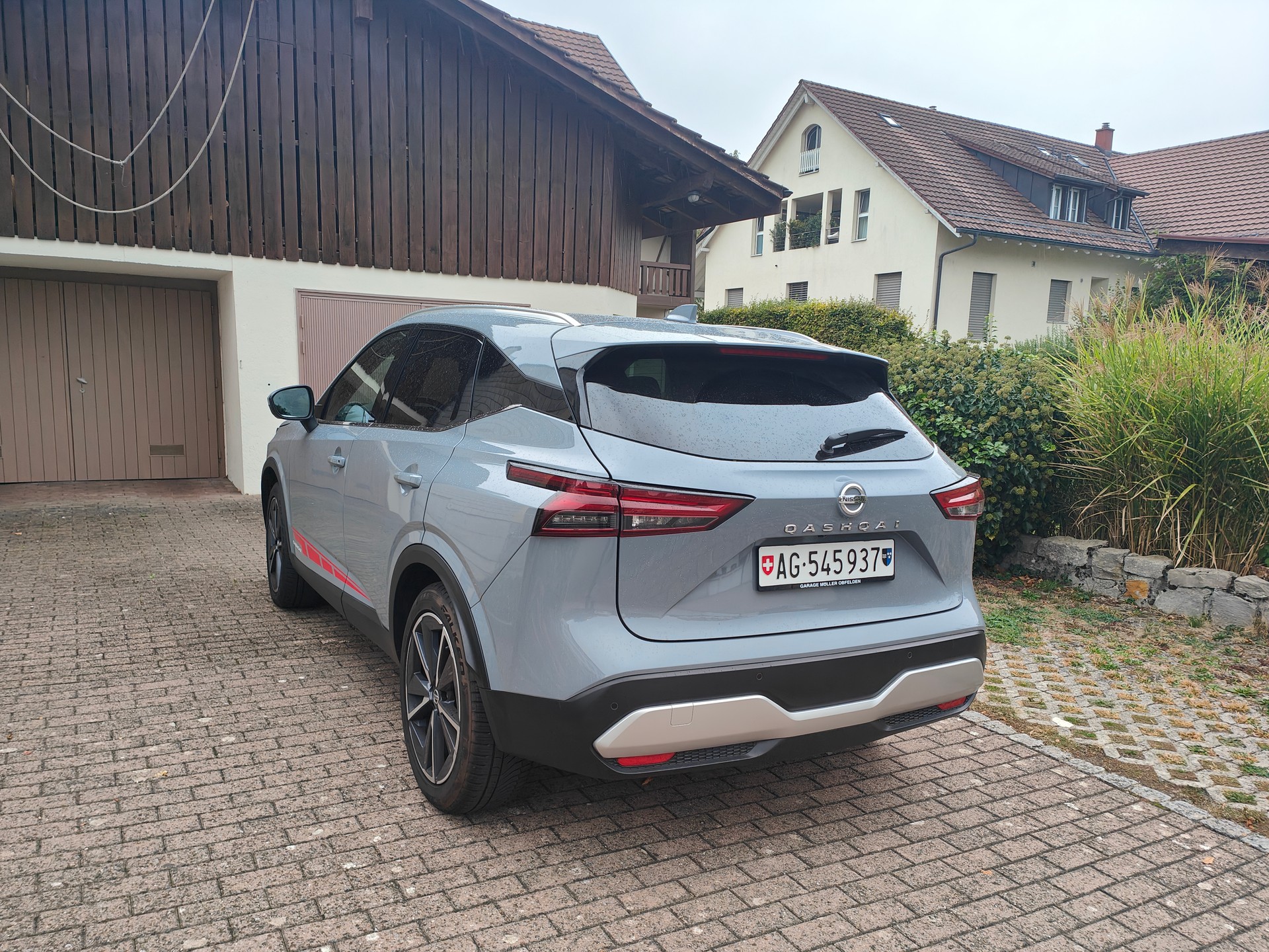 NISSAN QASHQAI 1.3 DIG-T Tekna+ 4x4-image-7
