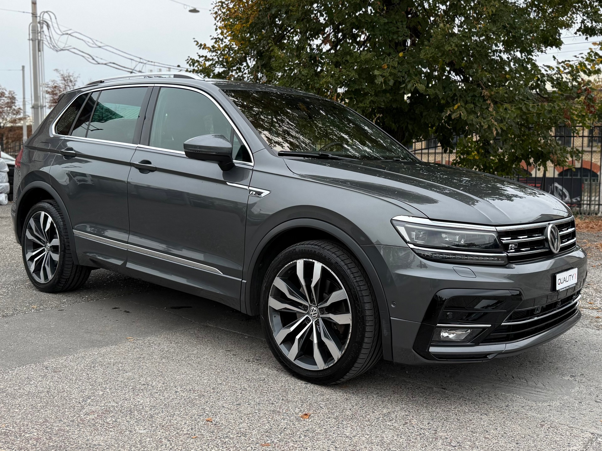 VW Tiguan 2.0TSI Highline R-Line 4Motion DSG-image-0