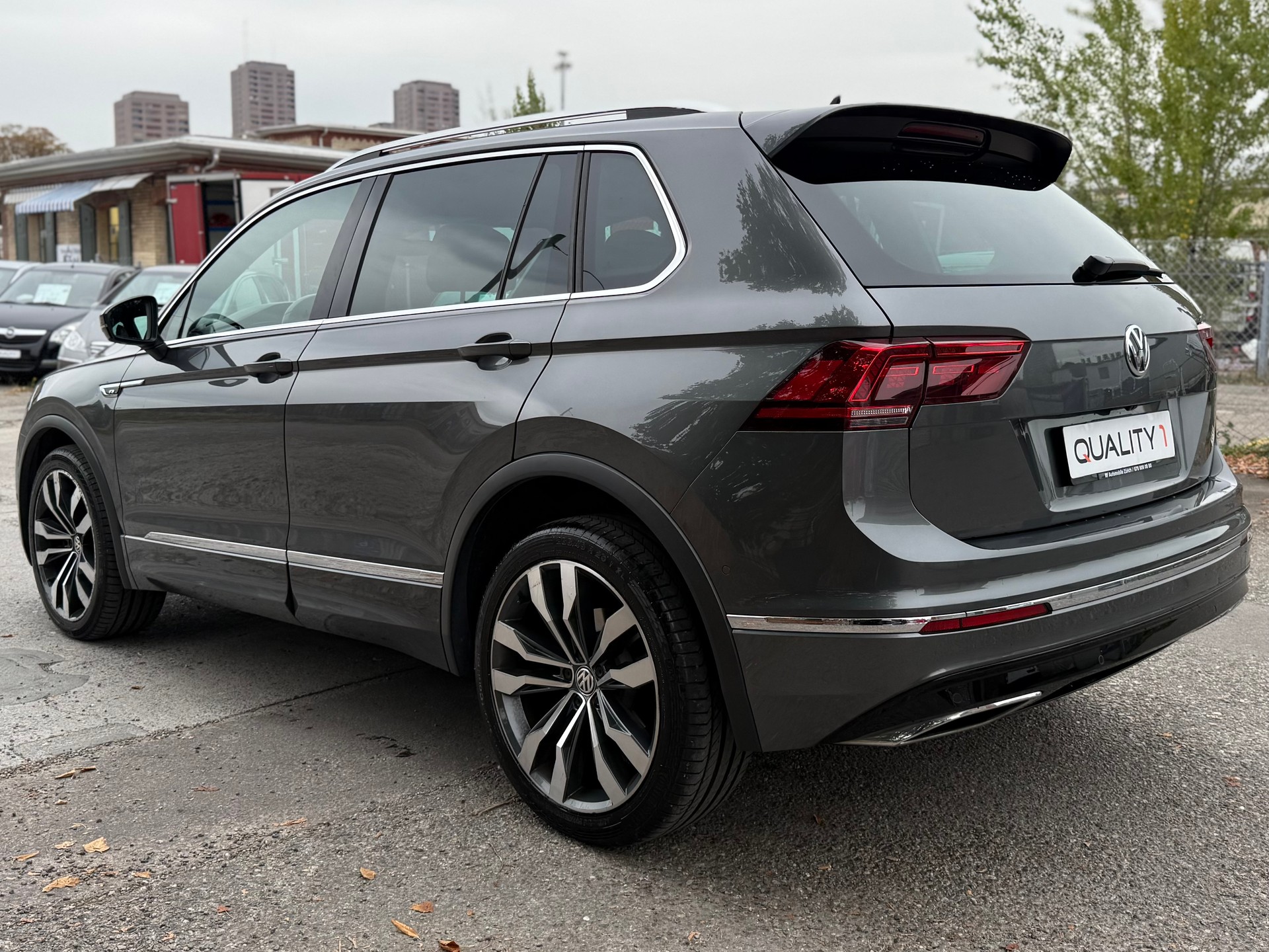 VW Tiguan 2.0TSI Highline R-Line 4Motion DSG-image-7