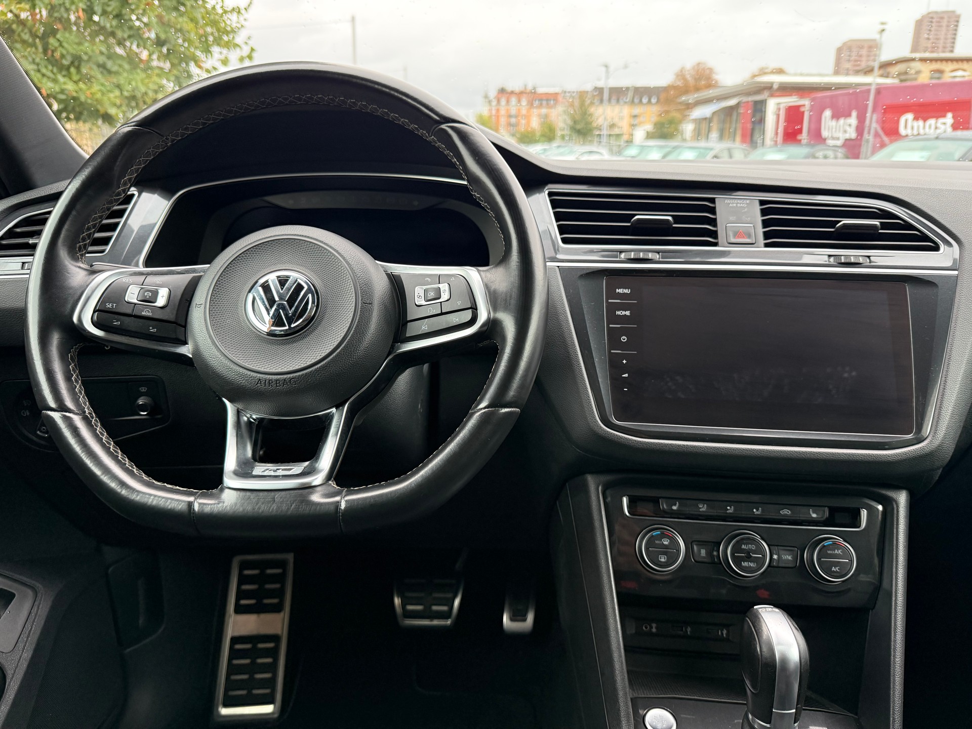 VW Tiguan 2.0TSI Highline R-Line 4Motion DSG-image-10