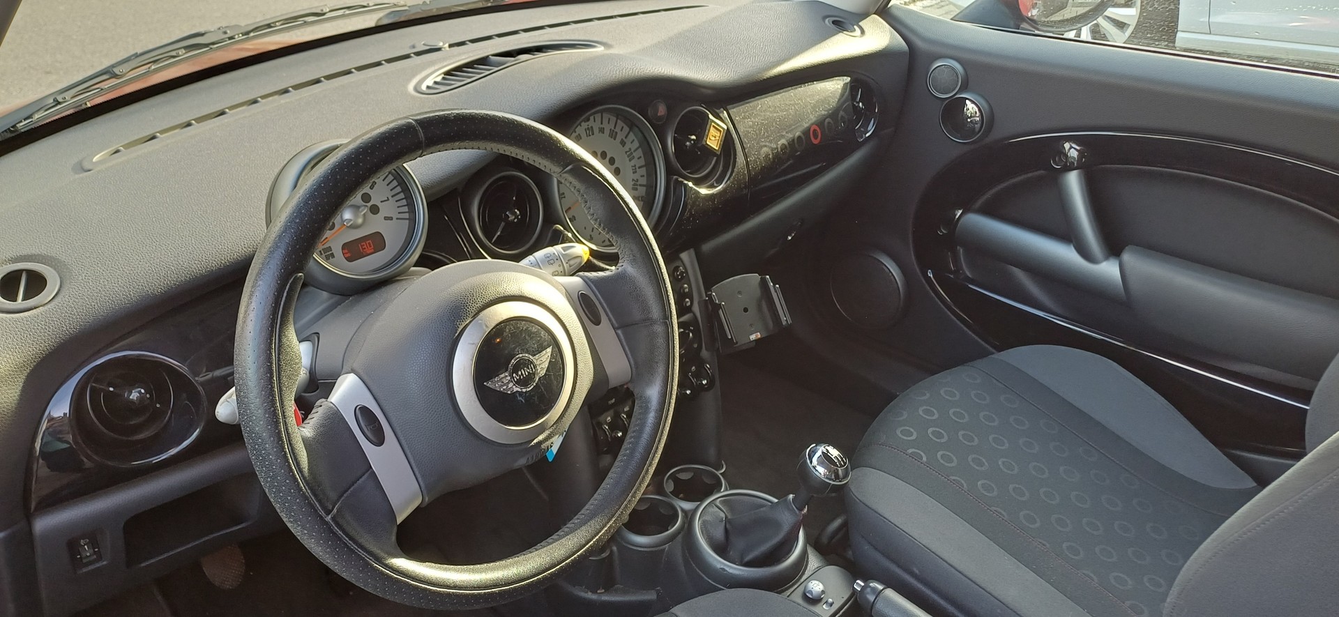 MINI One-image-7