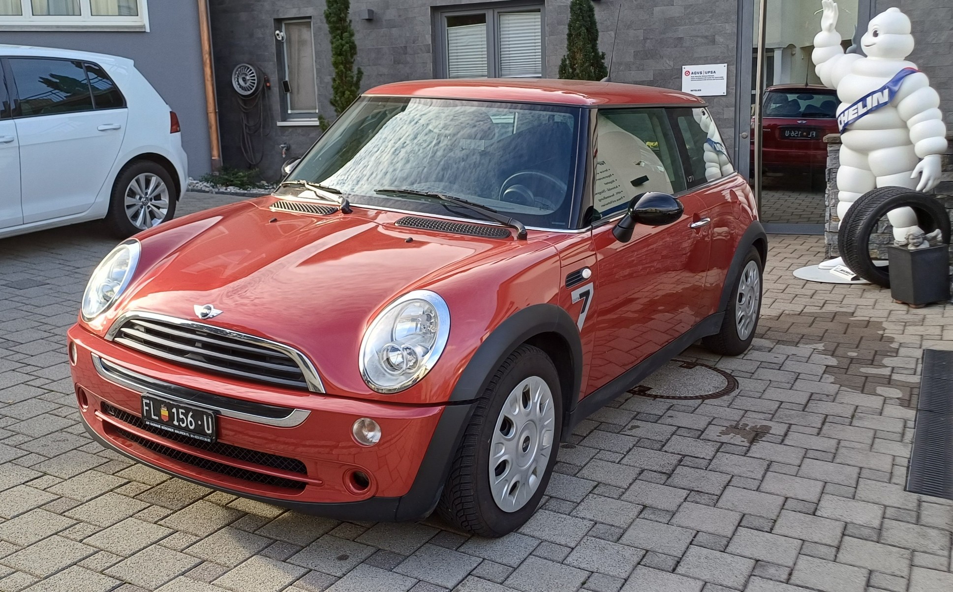 Car photo