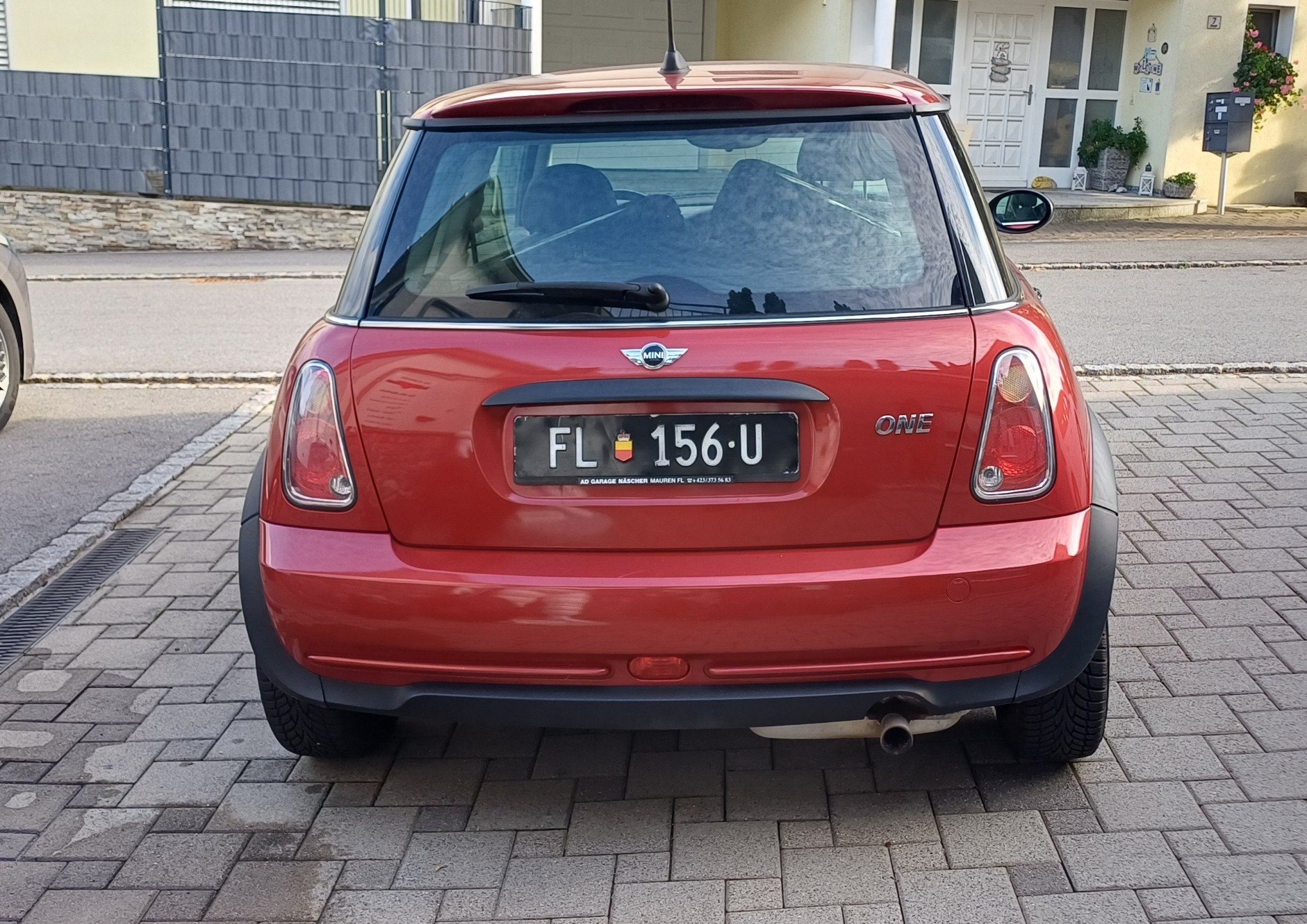 MINI One-image-2
