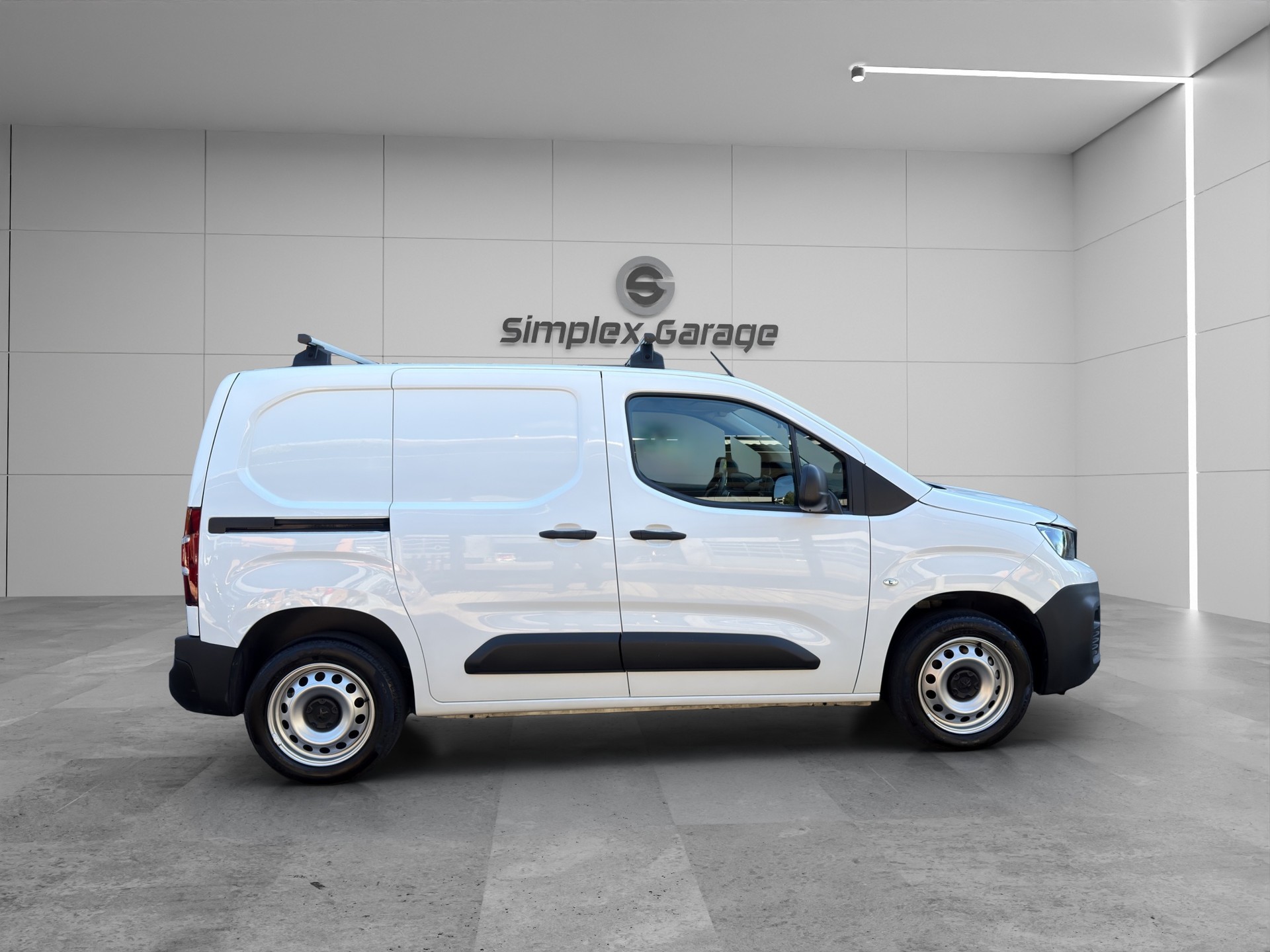 PEUGEOT Partner 1.2 Pure Tech s/s Premium EAT8 1000kg-image-1