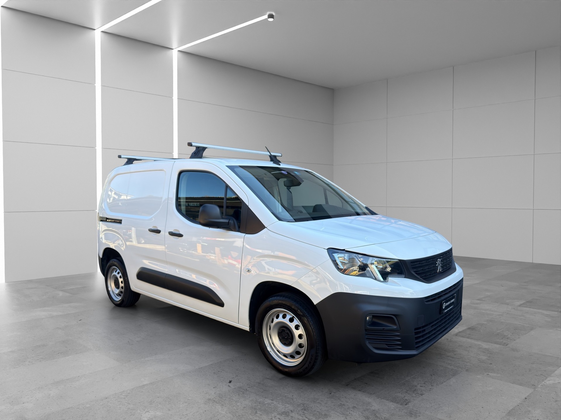 PEUGEOT Partner 1.2 Pure Tech s/s Premium EAT8 1000kg-image-0