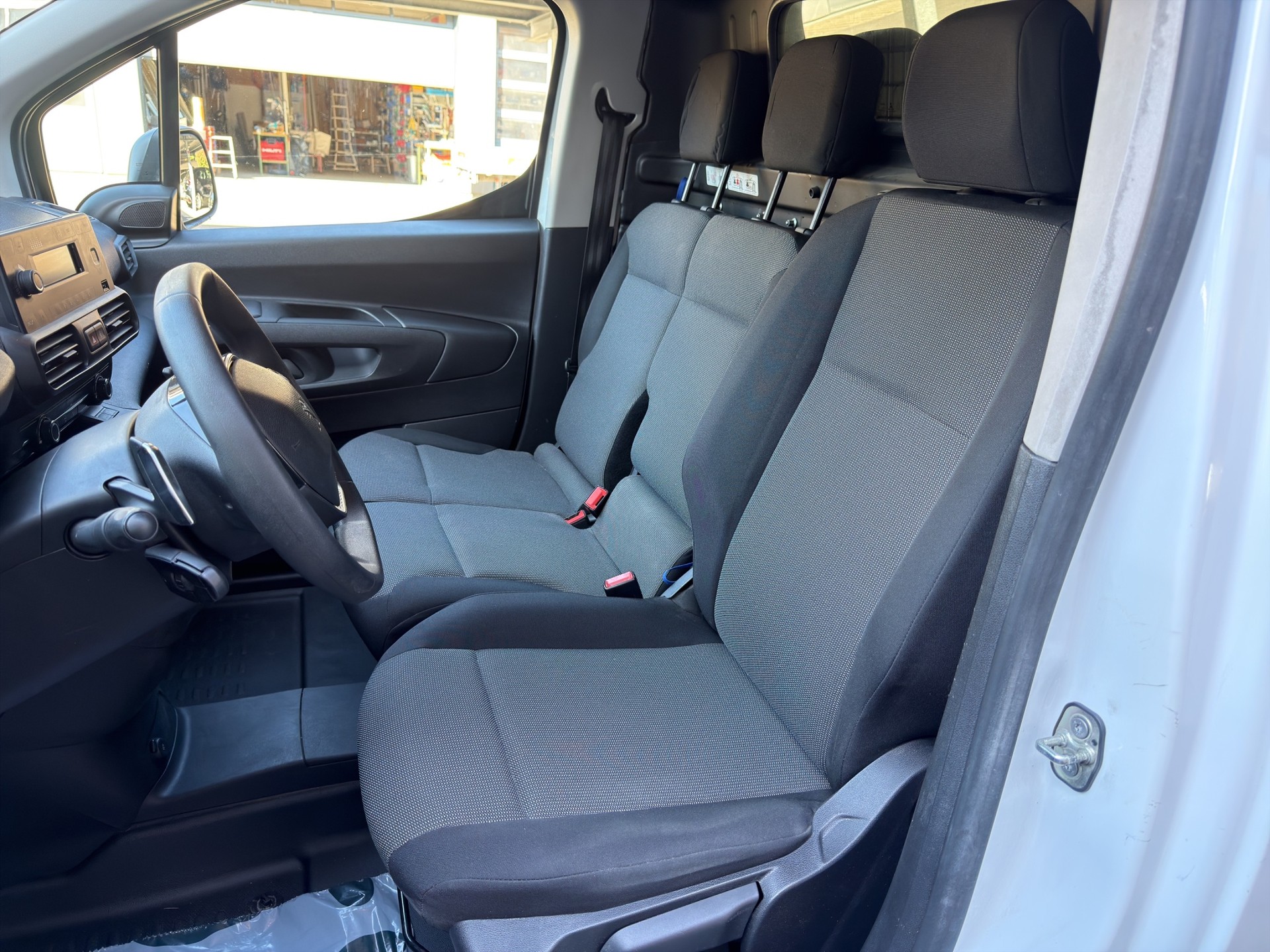 PEUGEOT Partner 1.2 Pure Tech s/s Premium EAT8 1000kg-image-8