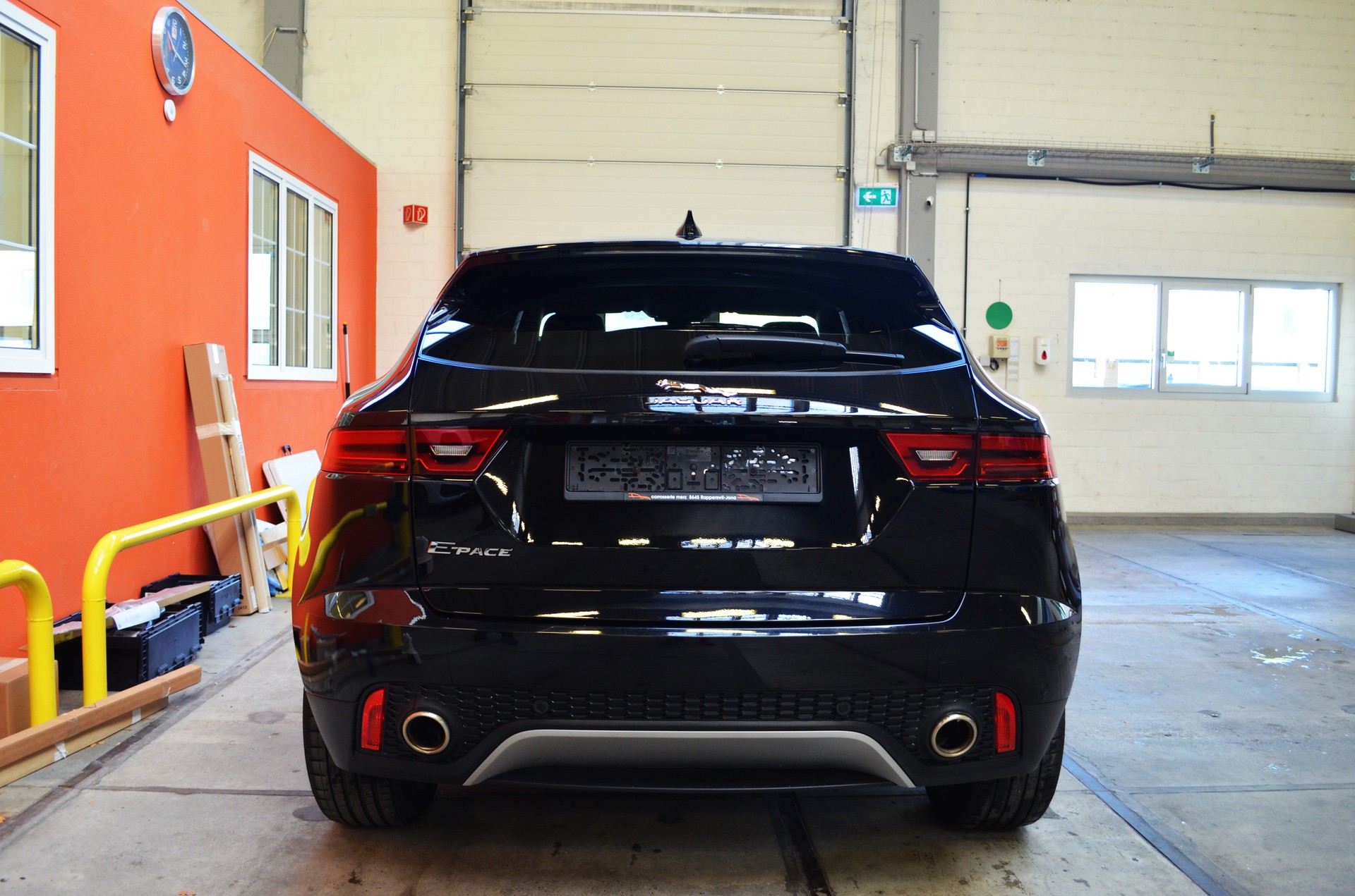 JAGUAR E-Pace 2.0 P300 S AWD Automatik-image-5