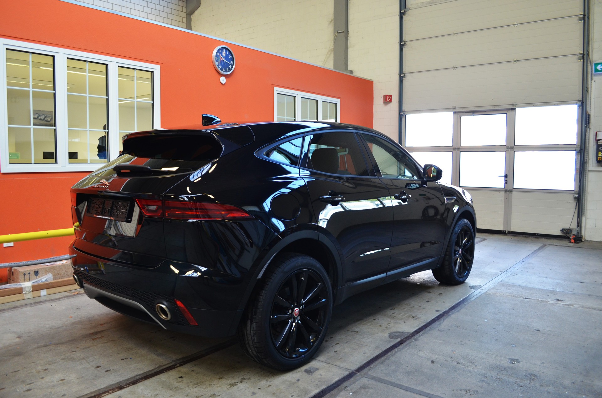 JAGUAR E-Pace 2.0 P300 S AWD Automatik-image-4