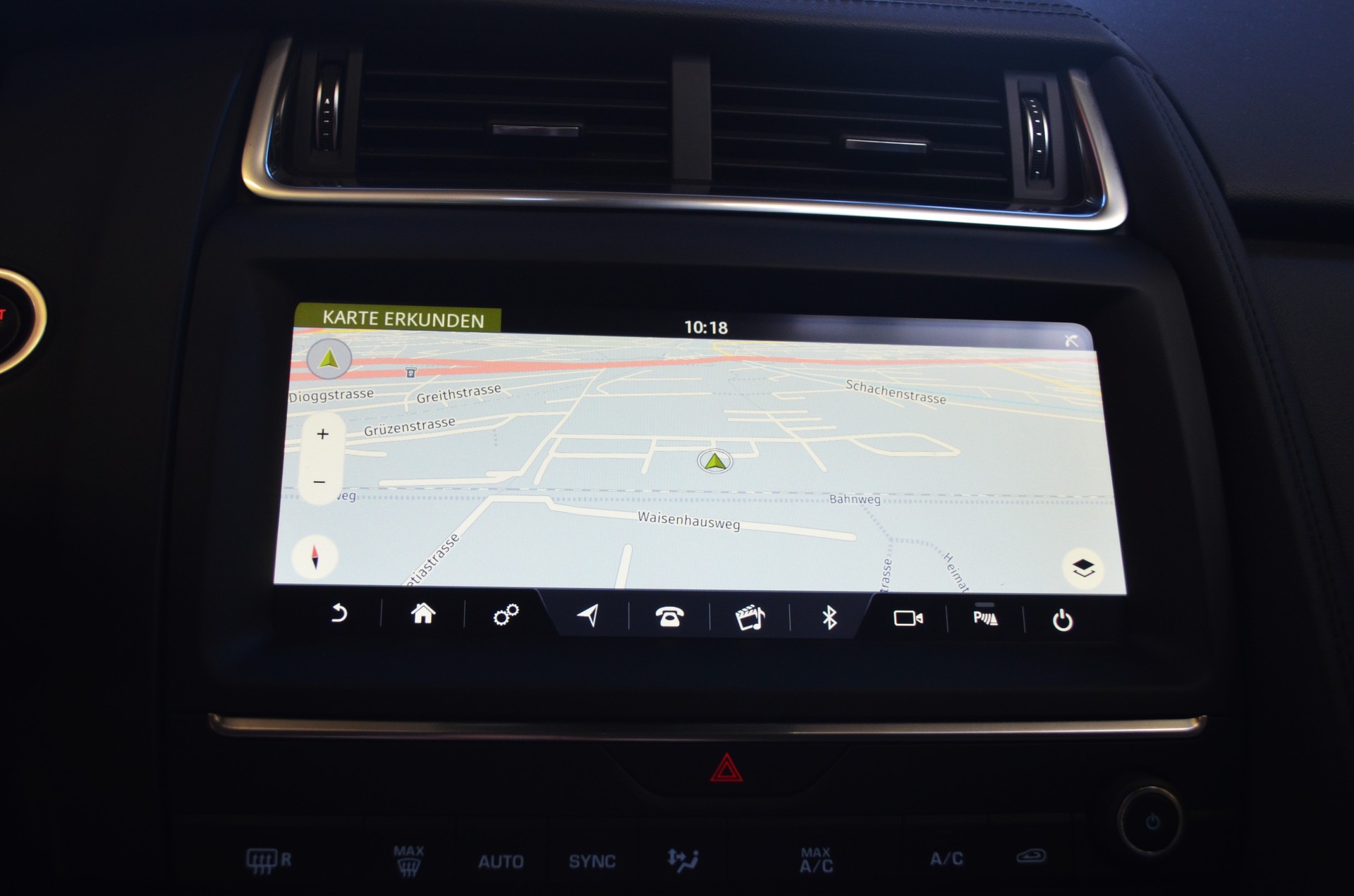 JAGUAR E-Pace 2.0 P300 S AWD Automatik-image-10
