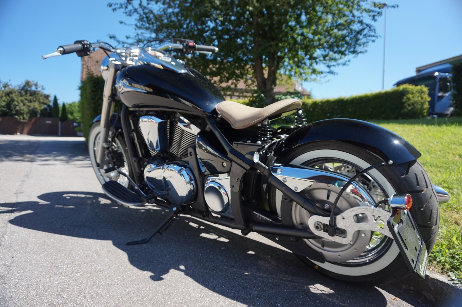 KAWASAKI VN 900 Bobber-image-4