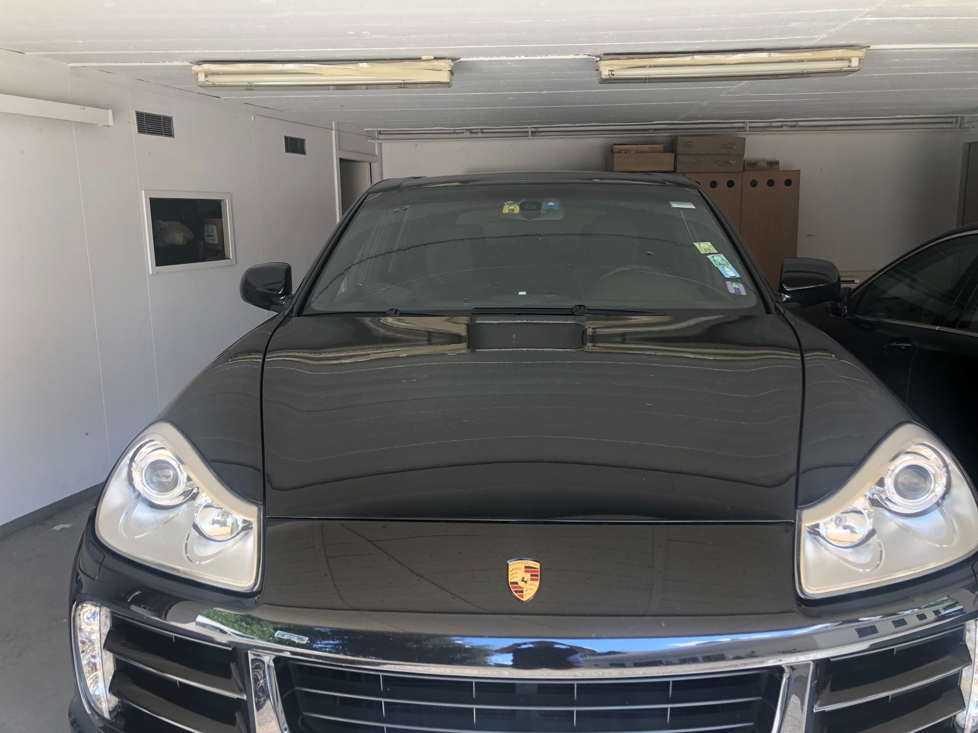 PORSCHE Cayenne-image-0