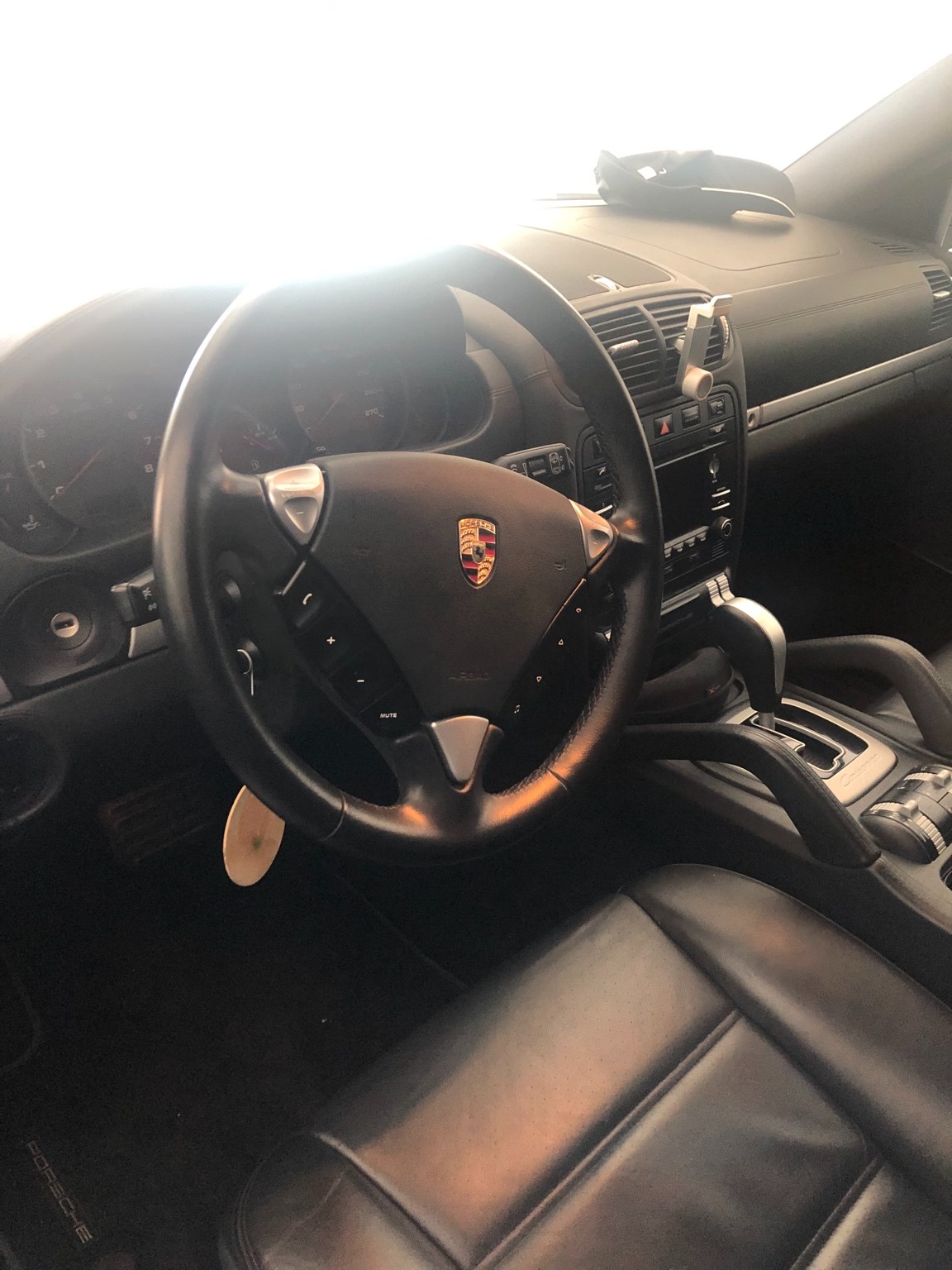 PORSCHE Cayenne-image-4