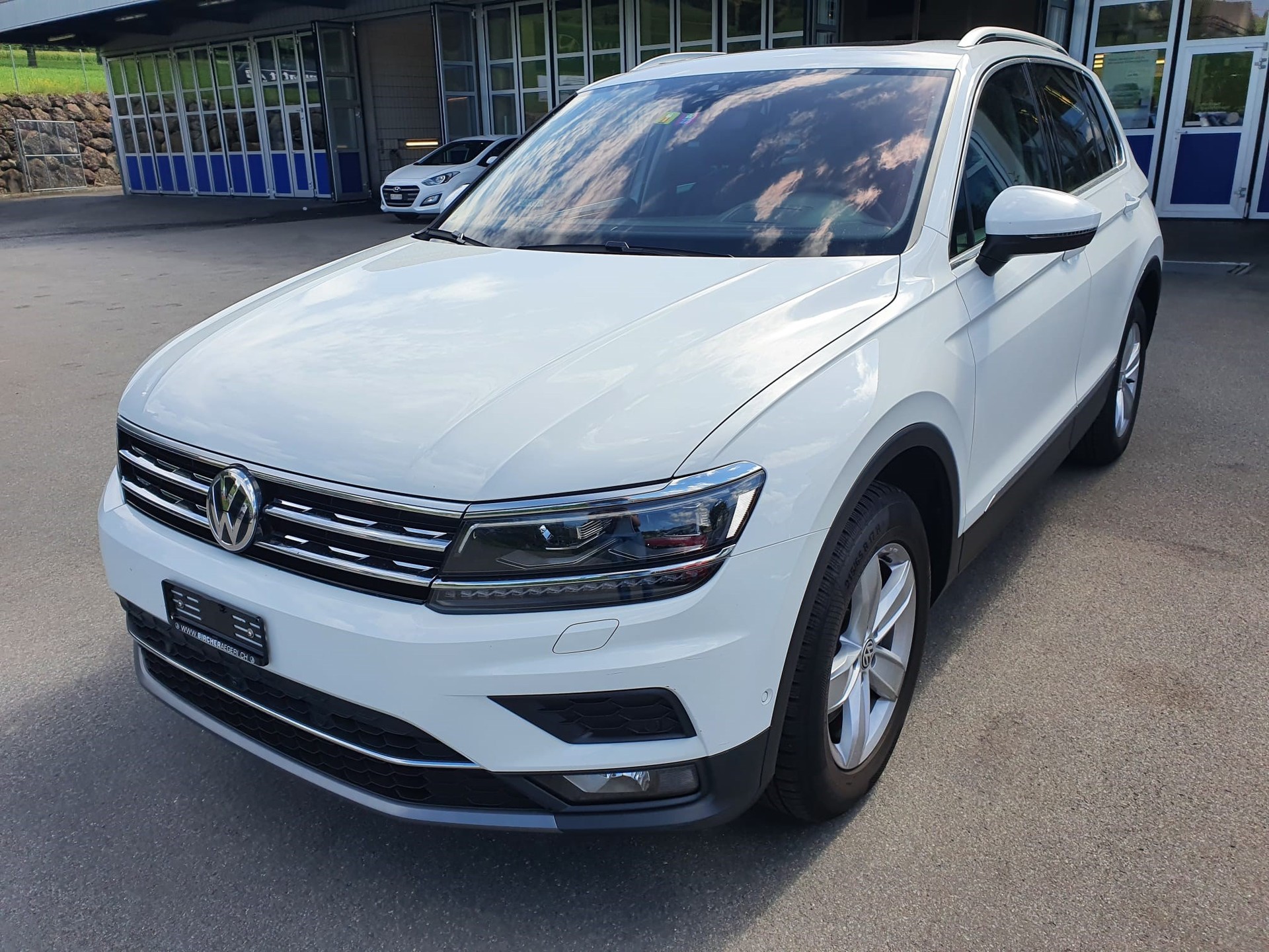 VW Tiguan 2.0TSI Highline 4Motion DSG-image-1