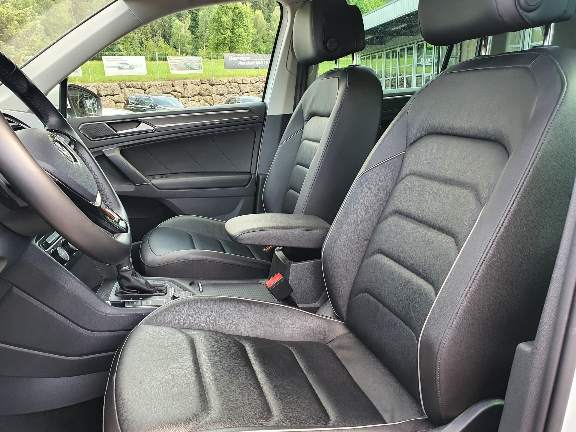 VW Tiguan 2.0TSI Highline 4Motion DSG-image-5