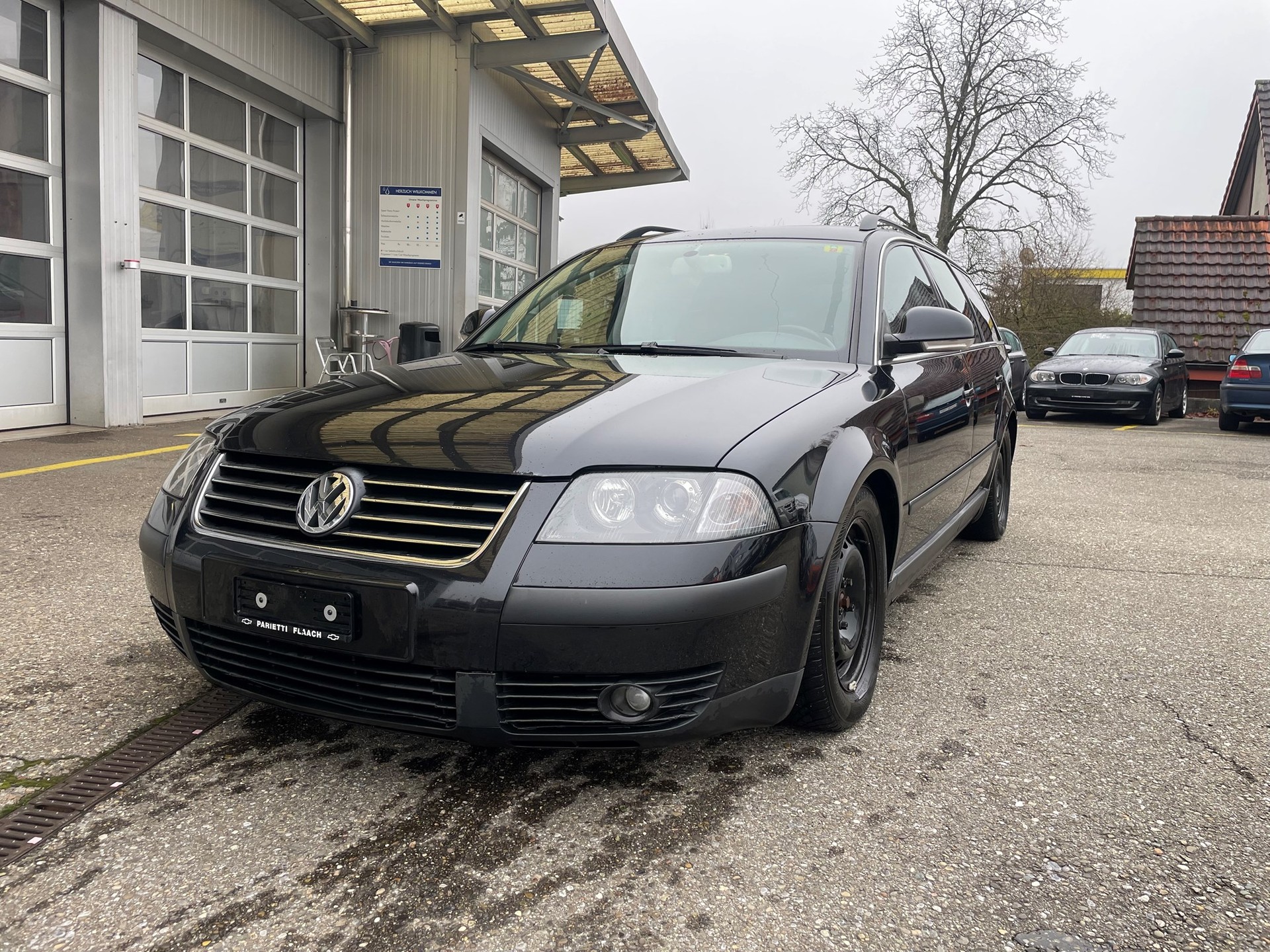 VW Passat Variant 1.8 T Highline-image-0
