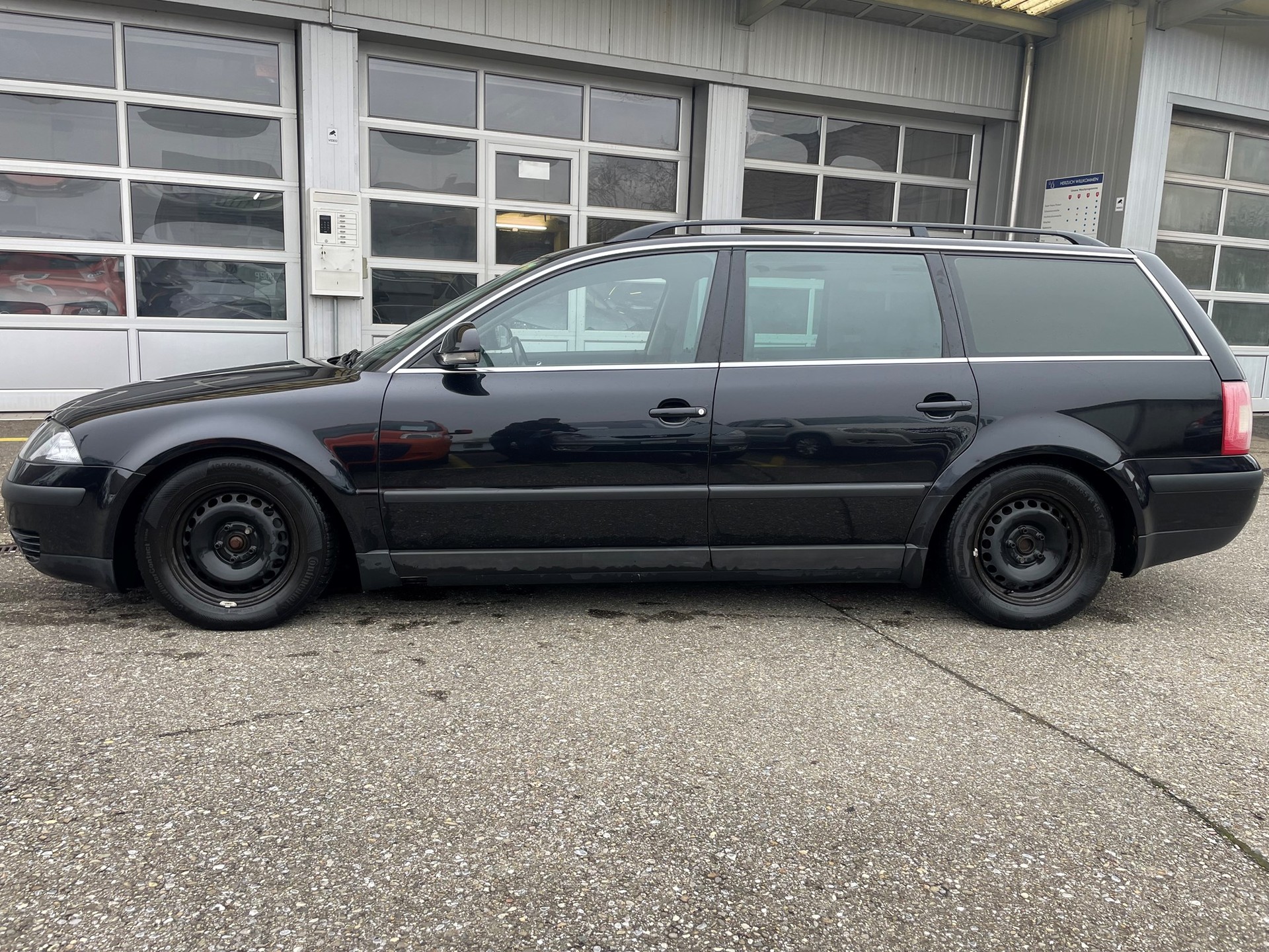 VW Passat Variant 1.8 T Highline-image-3