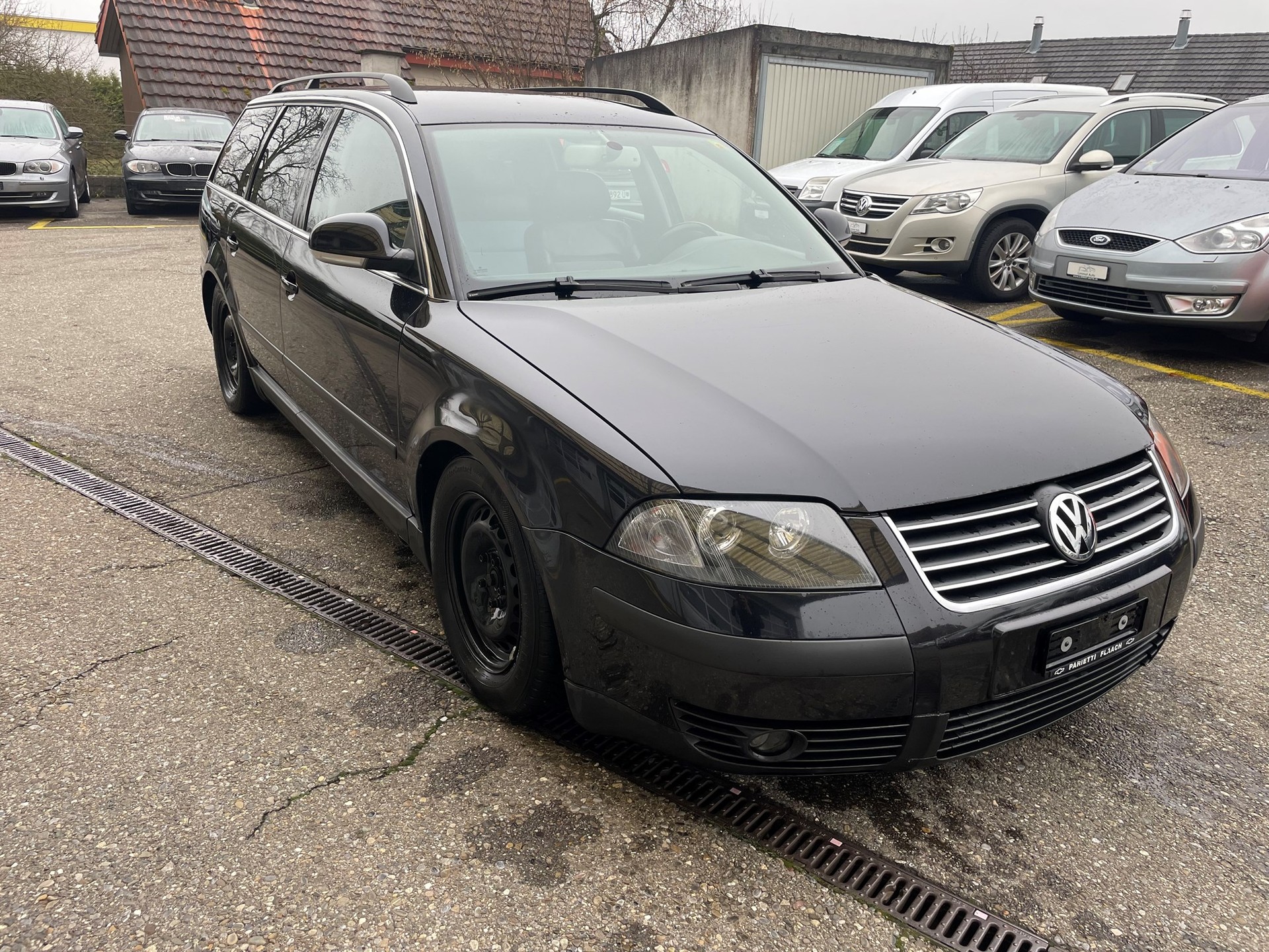 VW Passat Variant 1.8 T Highline-image-2