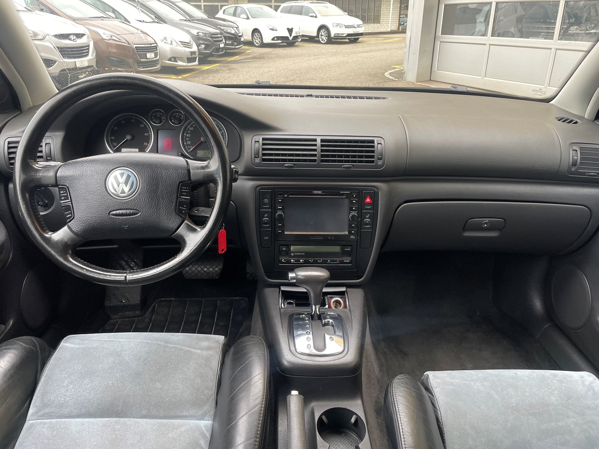 VW Passat Variant 1.8 T Highline-image-9