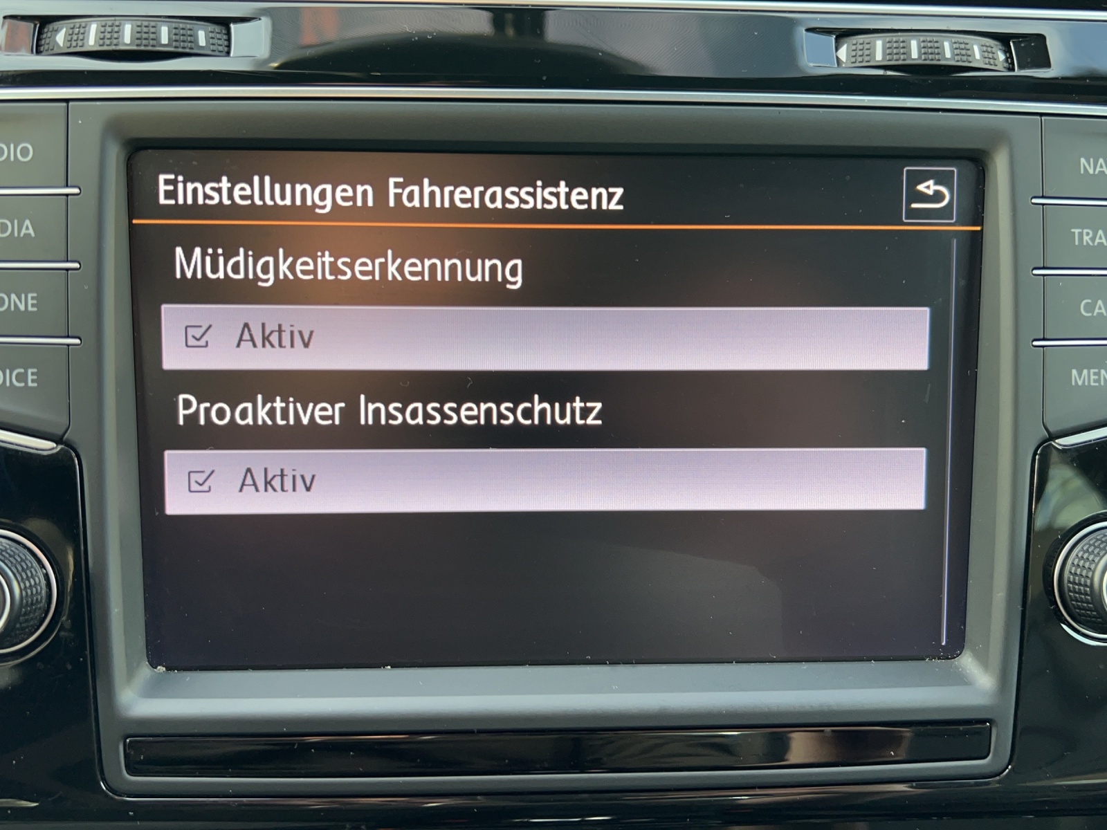 VW Golf 2.0 TSI R 4Motion DSG-image-21