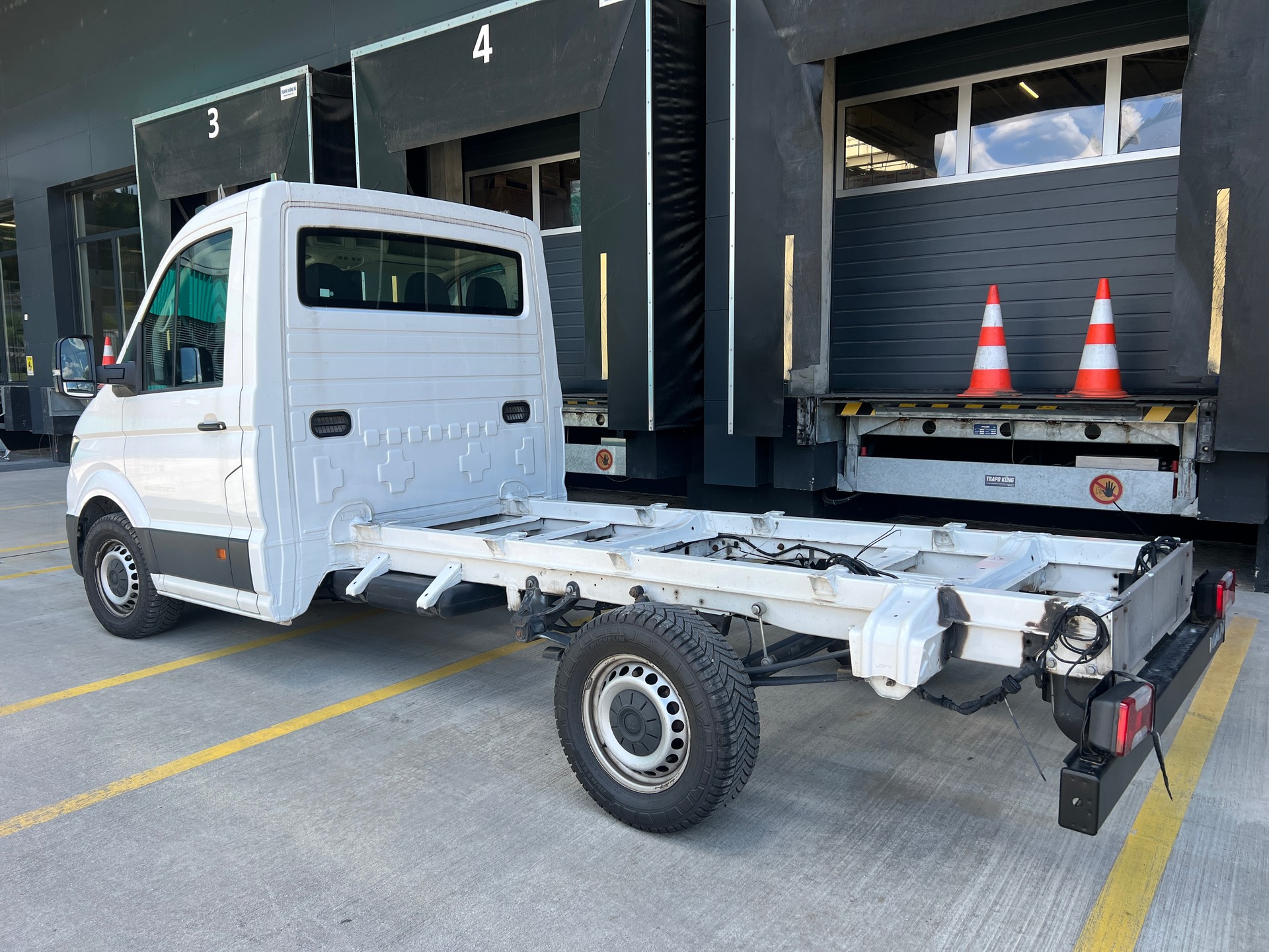 VW Crafter 35 2.0 BiTDI Entry L3-image-2