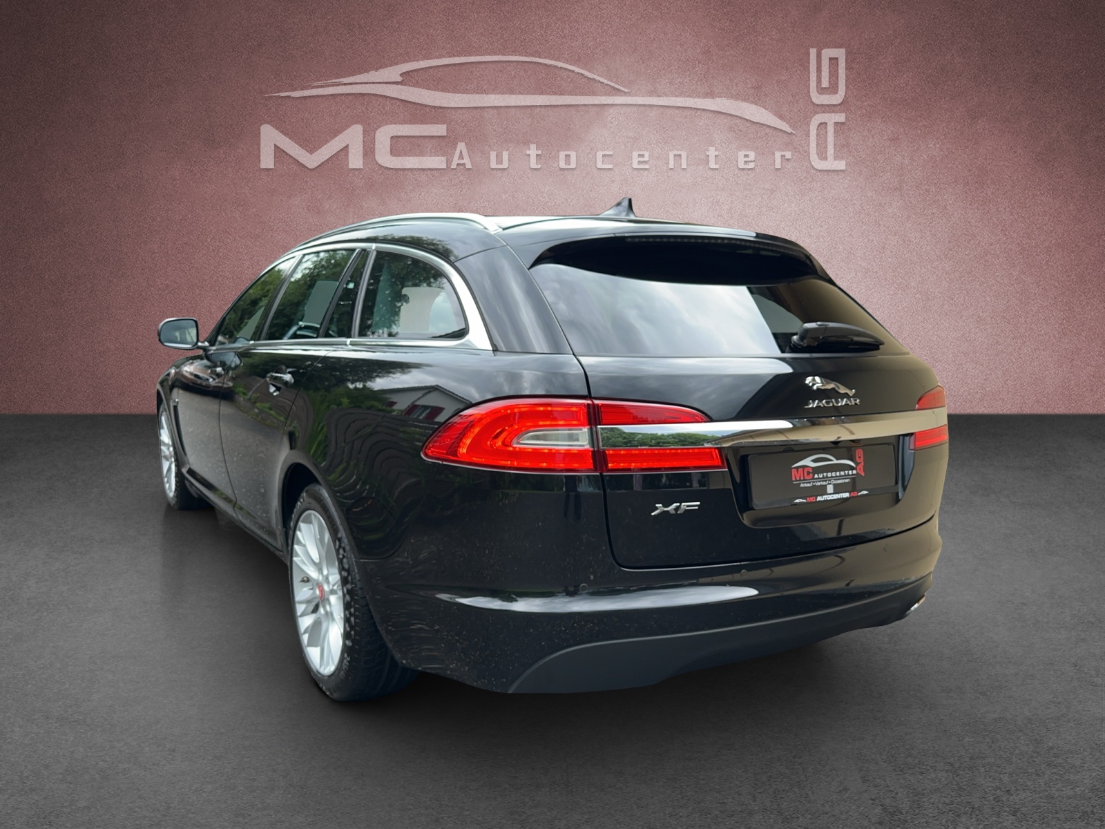JAGUAR XF Sportbrake 2.2d Premium Luxury-image-2