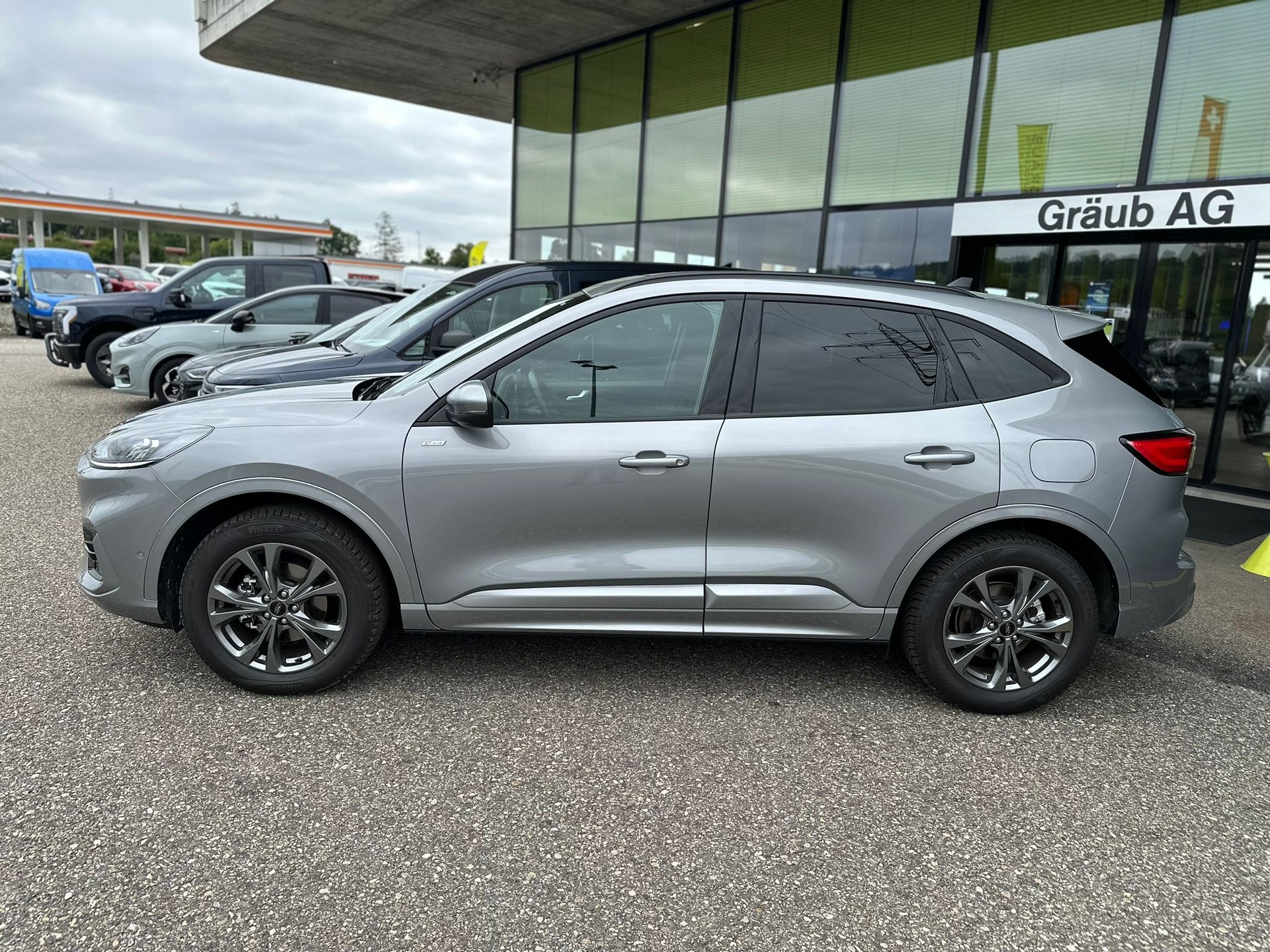 FORD Kuga 2.5 FHEV ST-Line AWD-image-3
