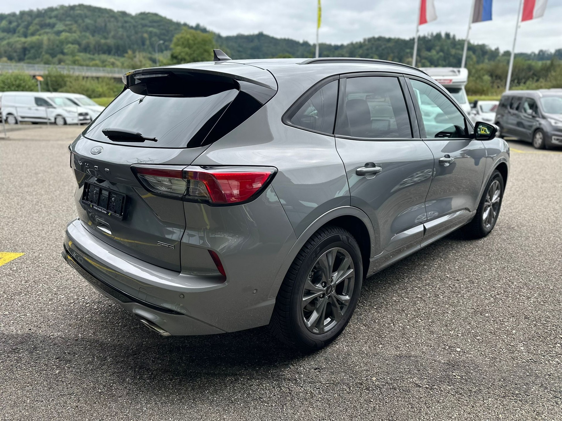 FORD Kuga 2.5 FHEV ST-Line AWD-image-5